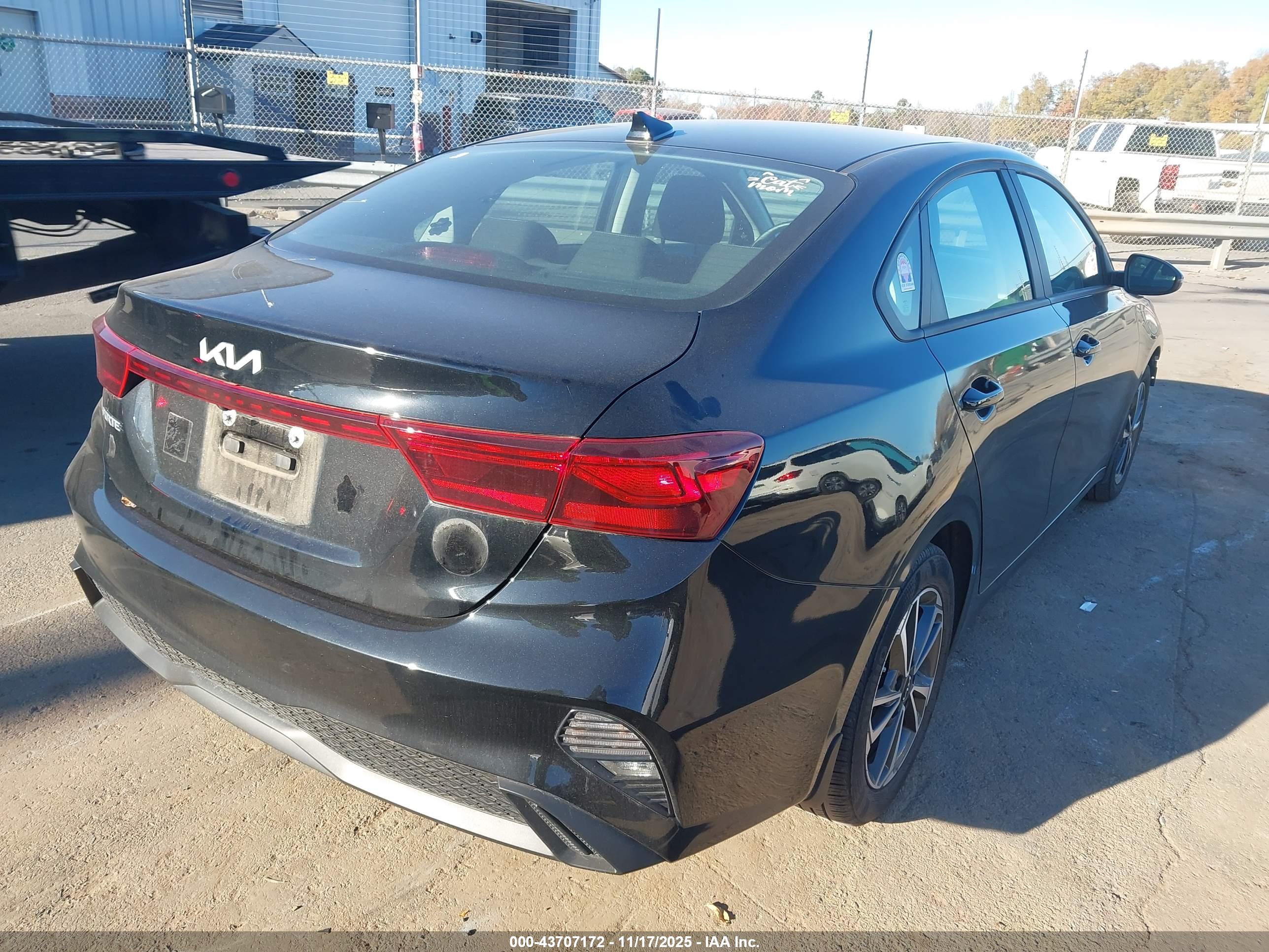 KIA FORTE image 4