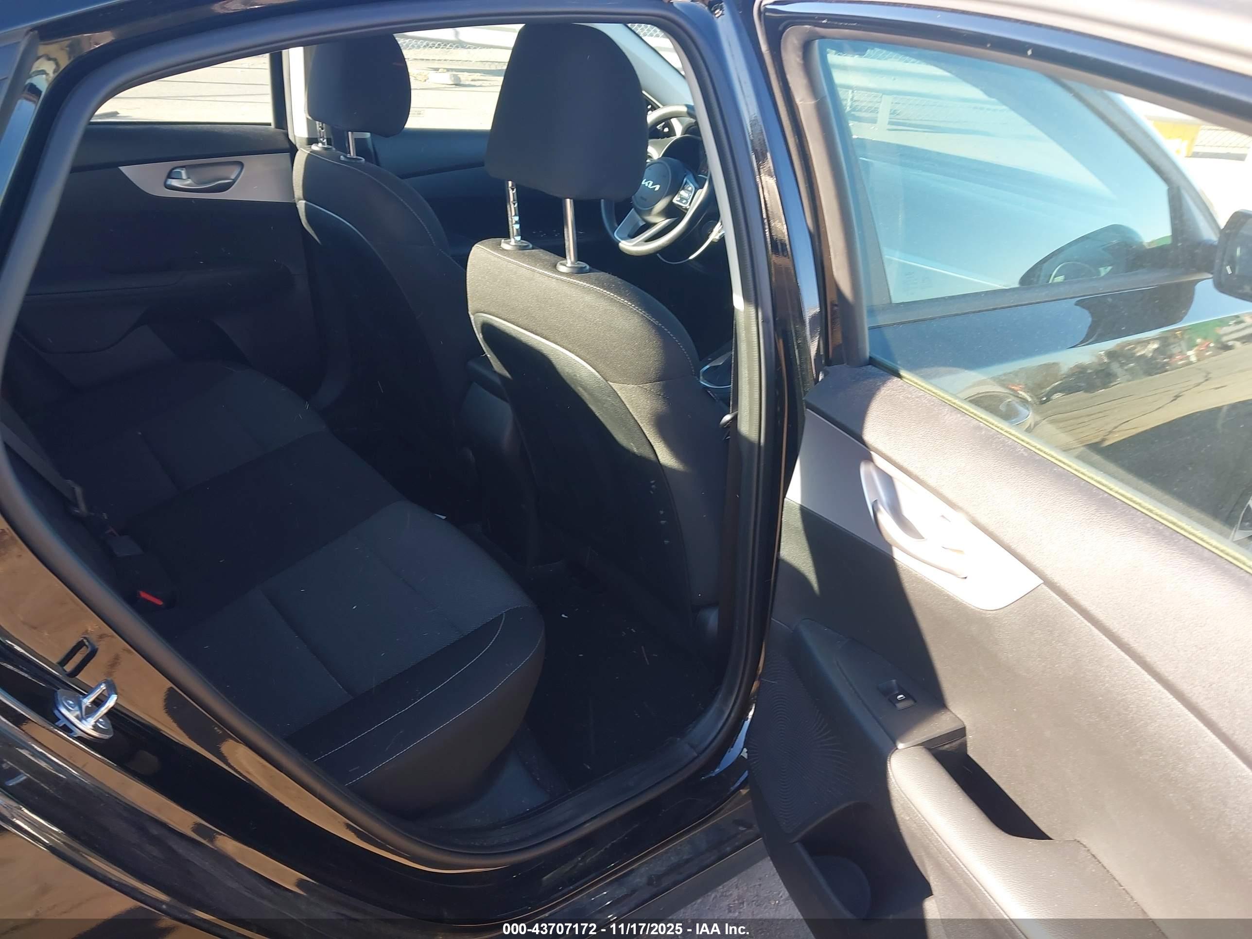 KIA FORTE image 8