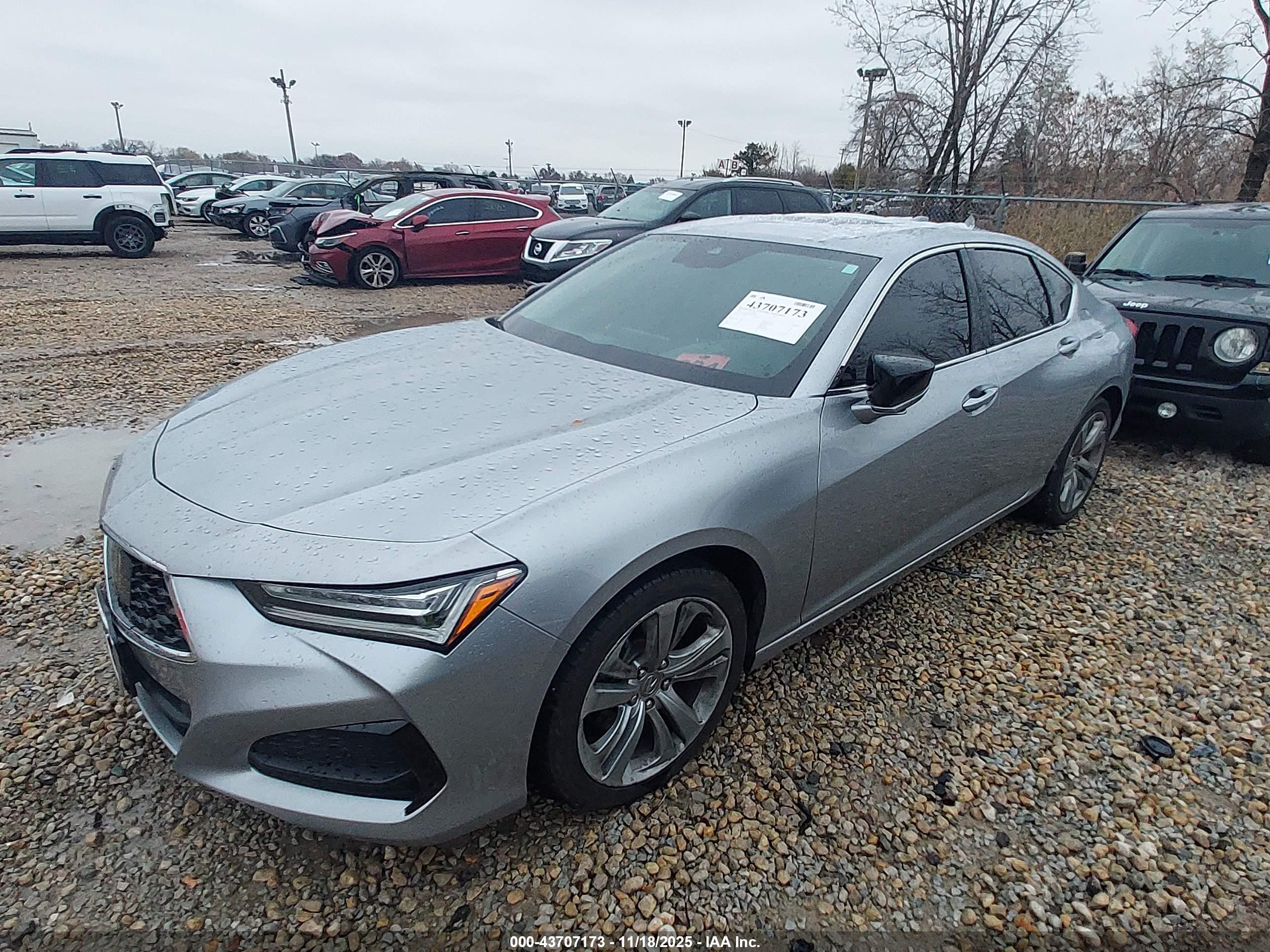 ACURA TLX image 2
