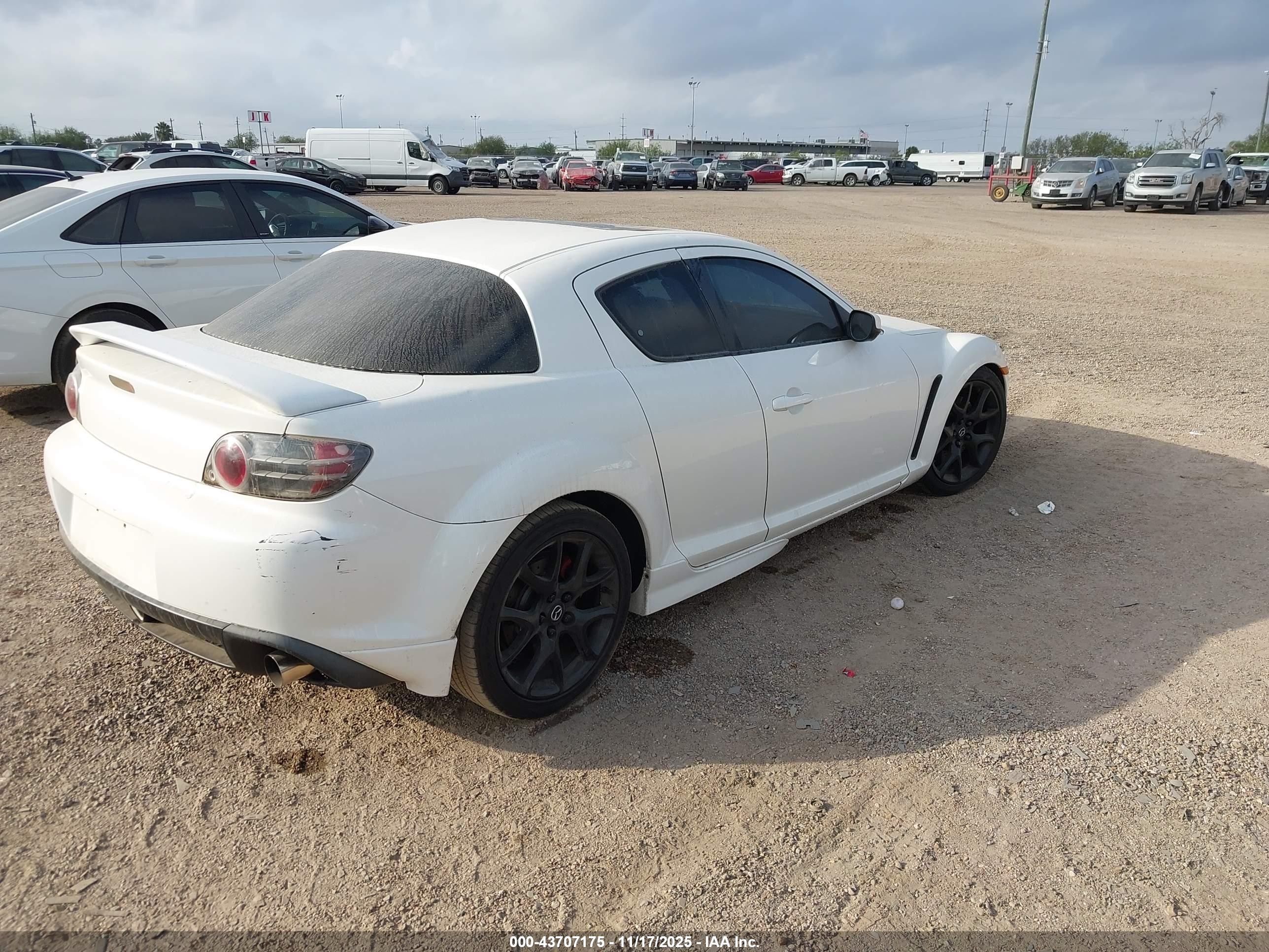 MAZDA RX-8 image 4