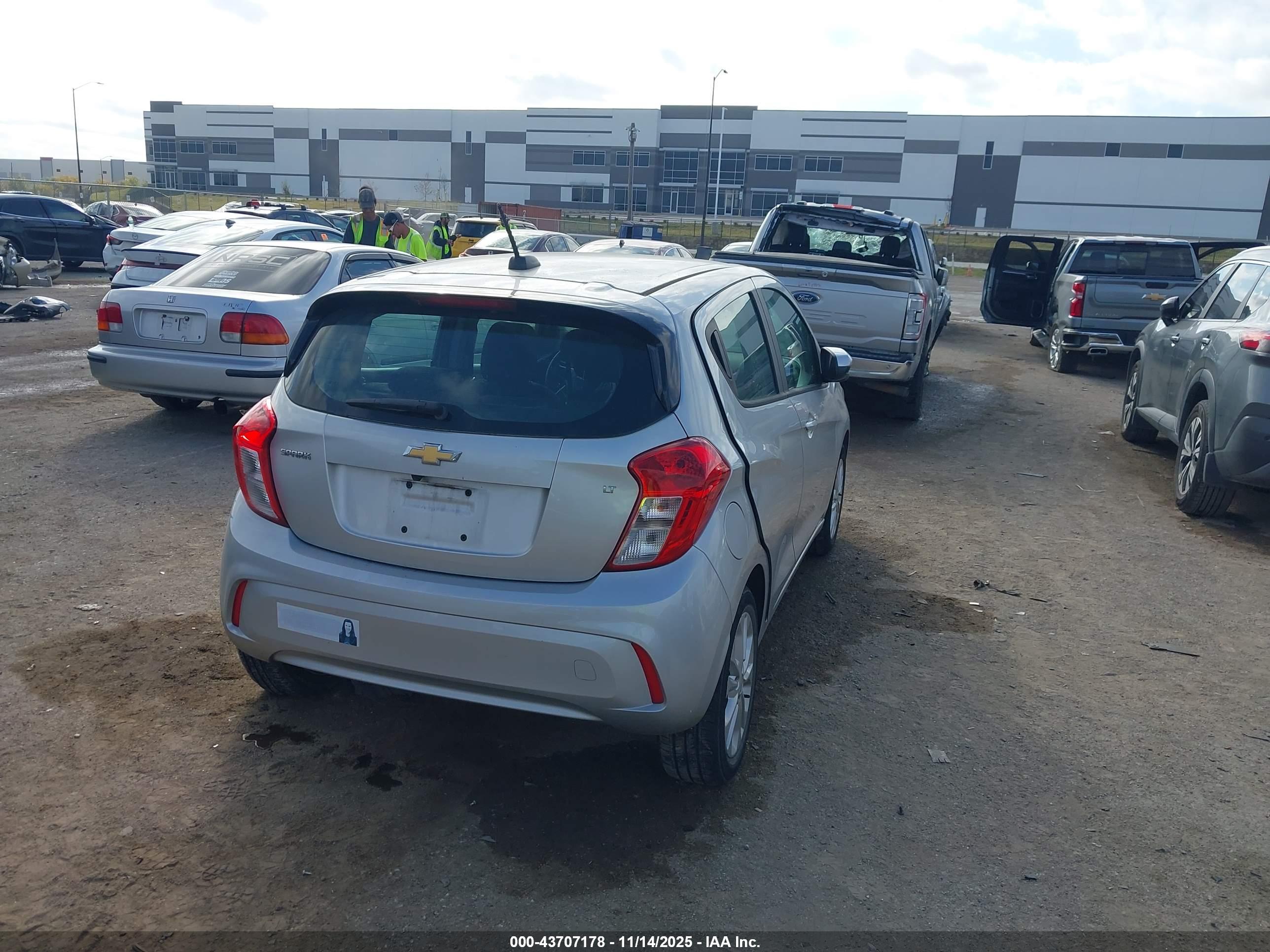 CHEVROLET SPARK image 4