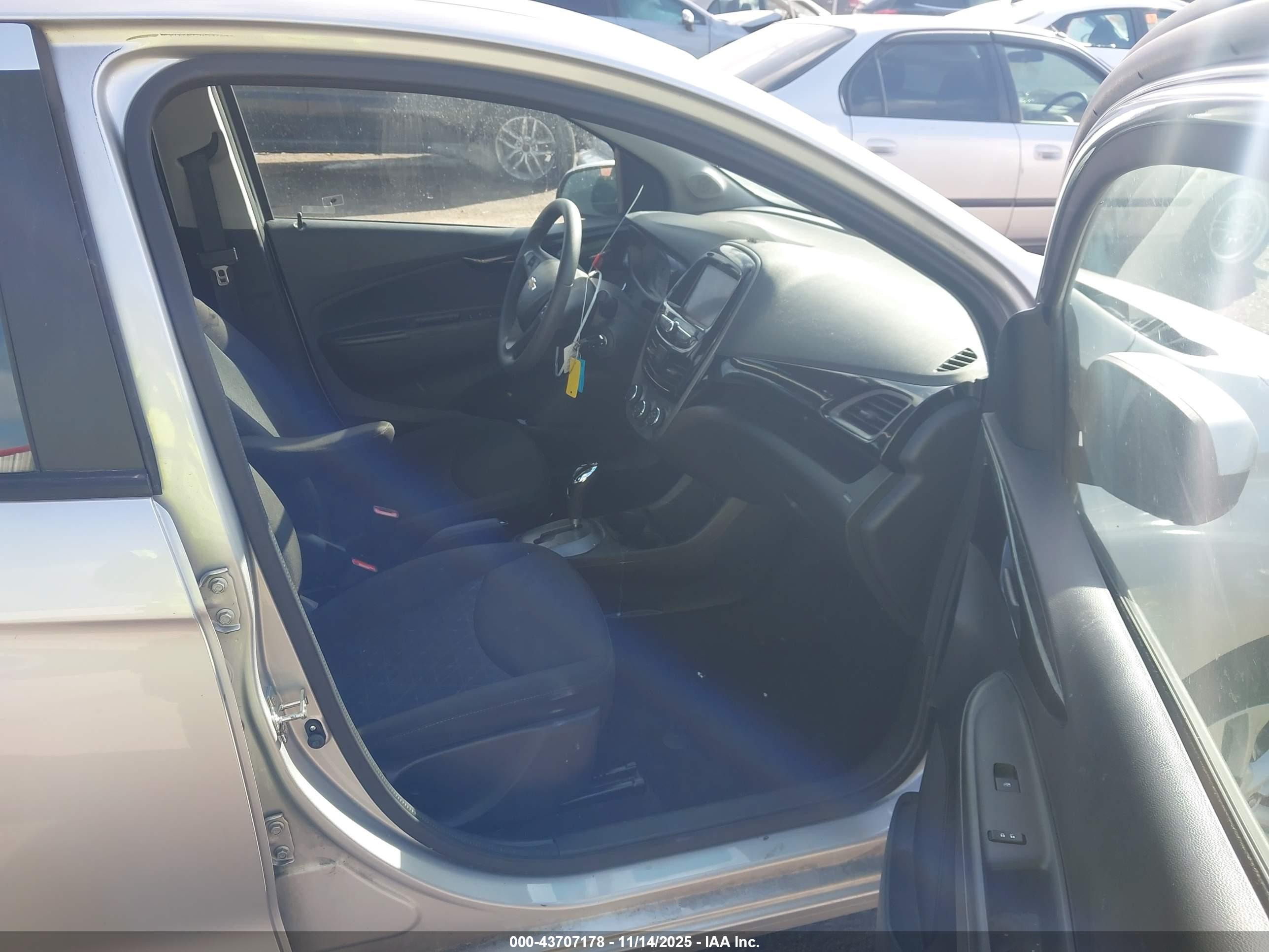 CHEVROLET SPARK image 5