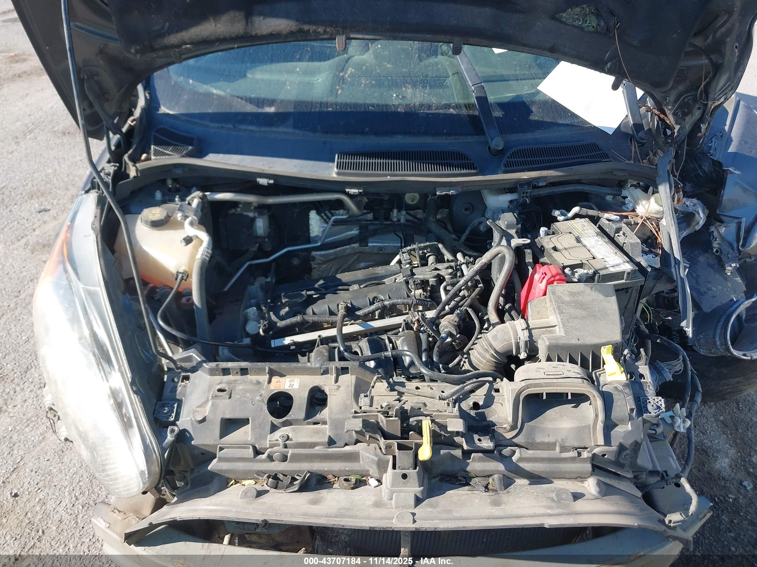 FORD FIESTA image 10