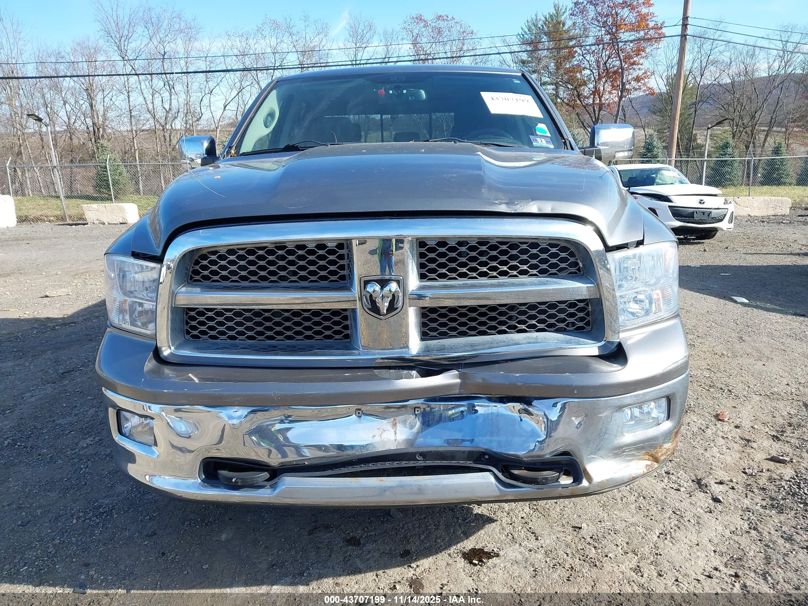 DODGE RAM image 6