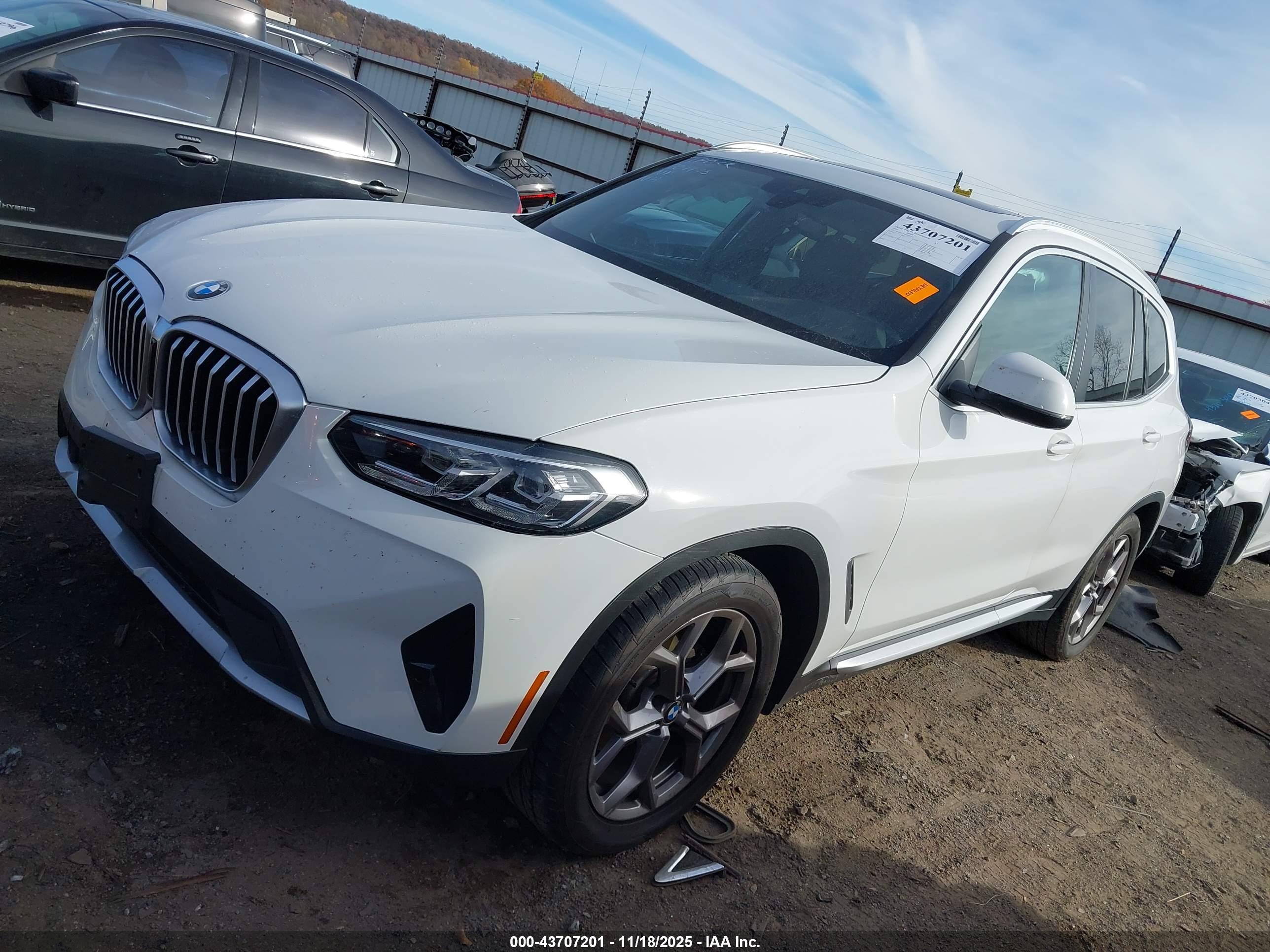 BMW X3 image 2