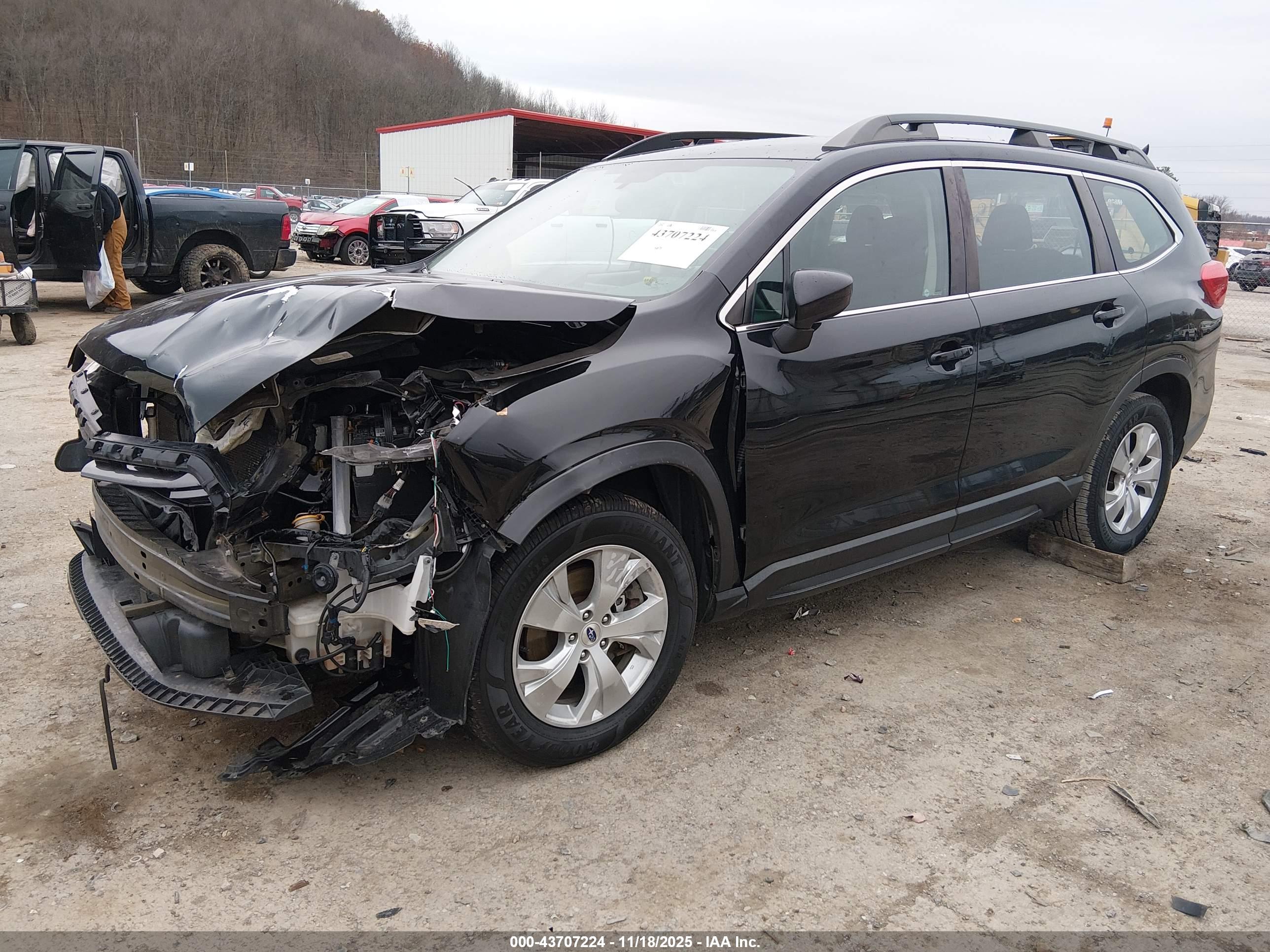 SUBARU ASCENT image 2