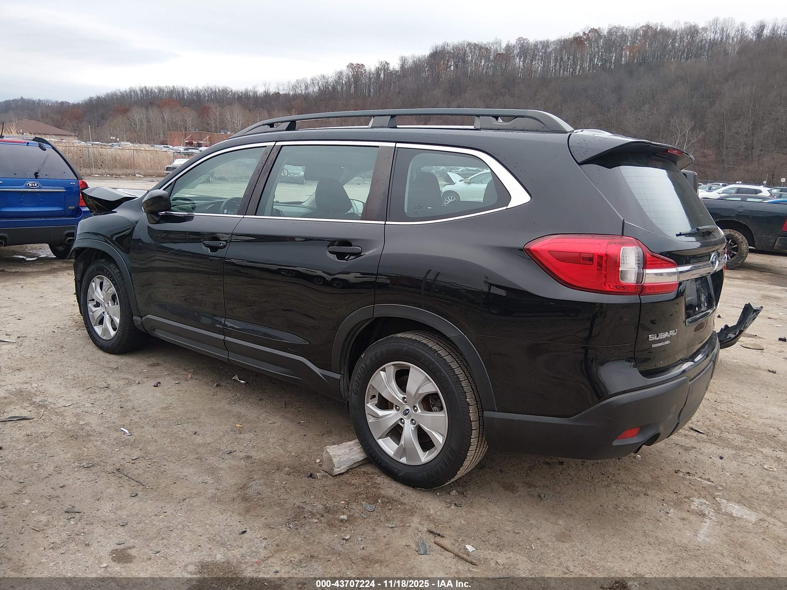 SUBARU ASCENT image 3