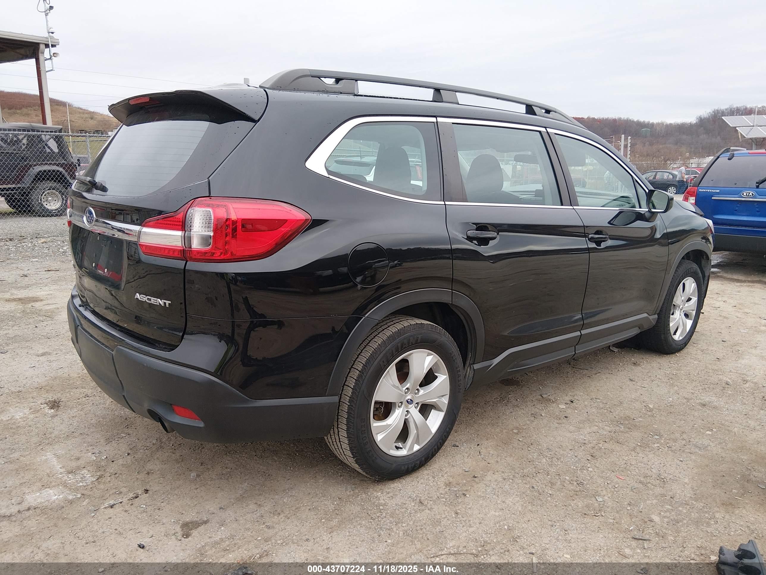 SUBARU ASCENT image 4