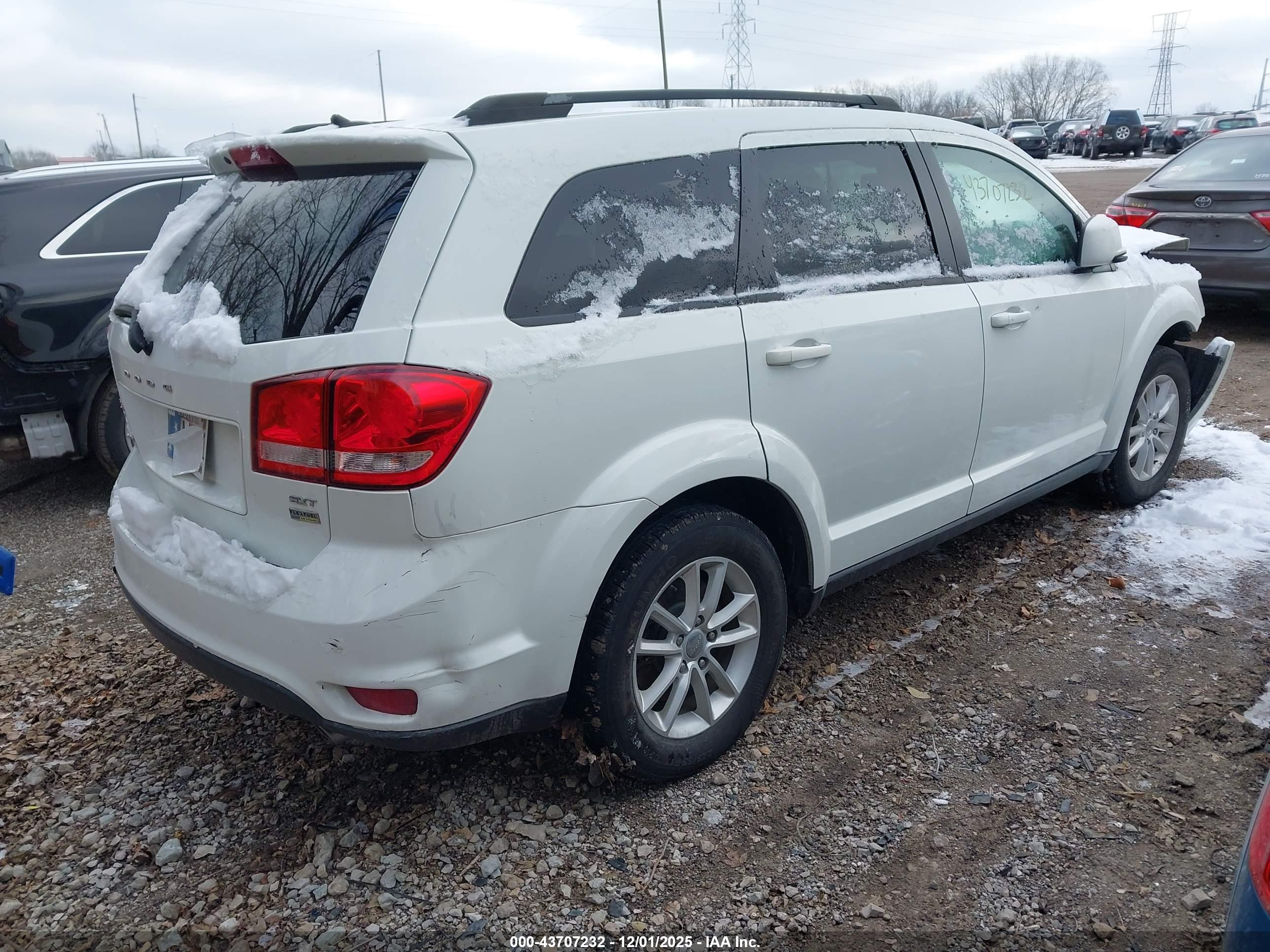 DODGE JOURNEY image 4