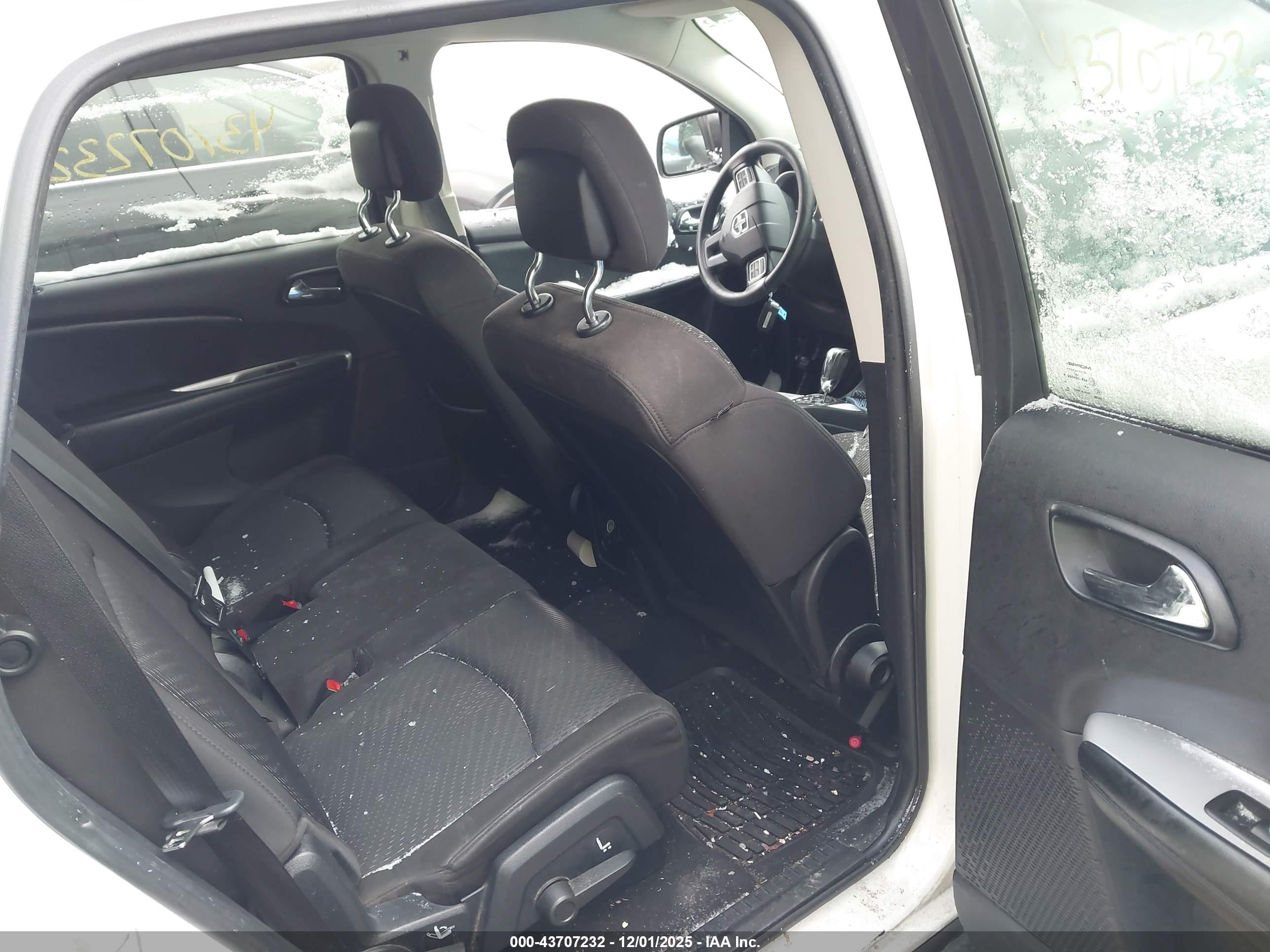 DODGE JOURNEY image 8