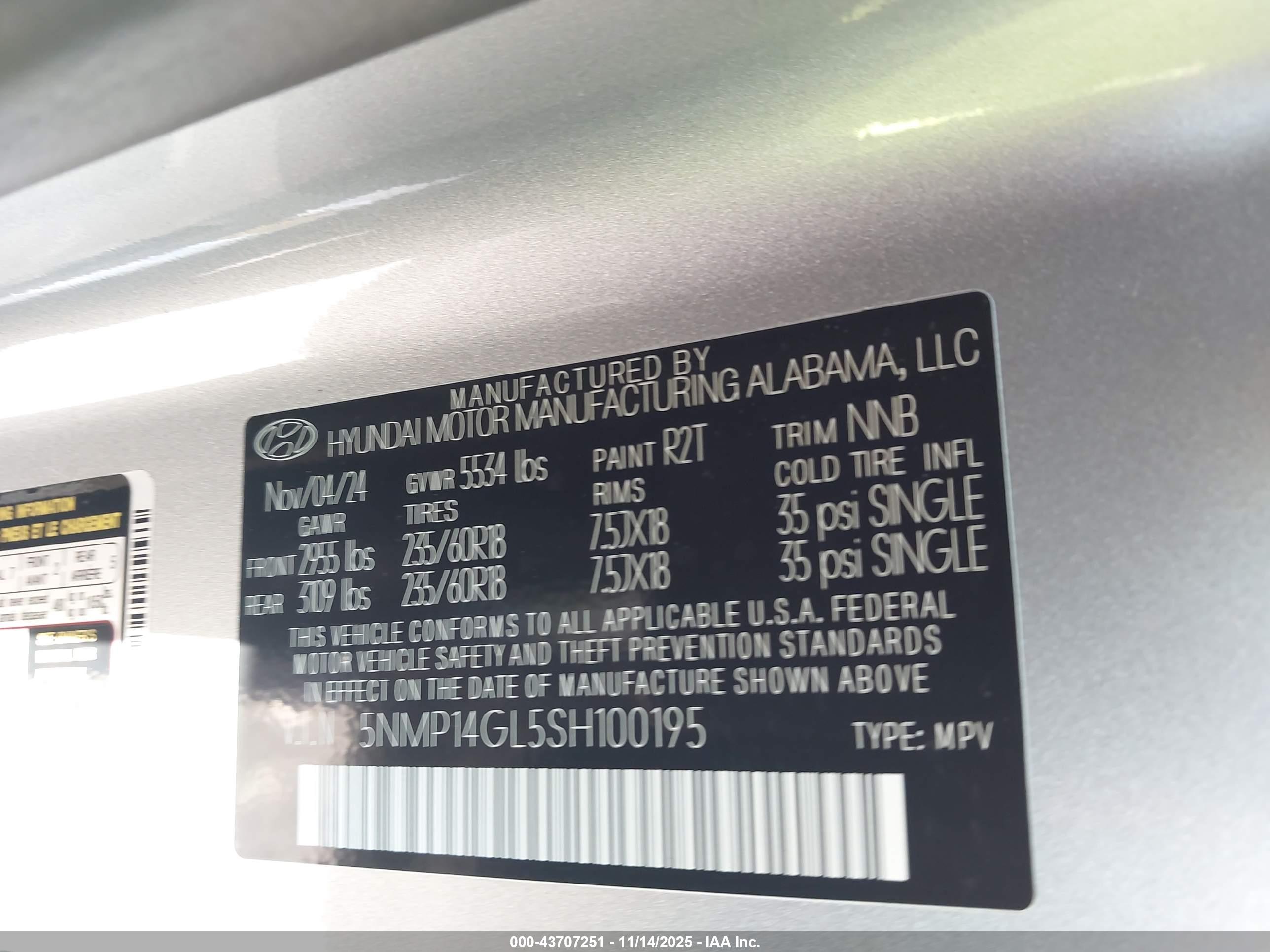 HYUNDAI SANTA image 9