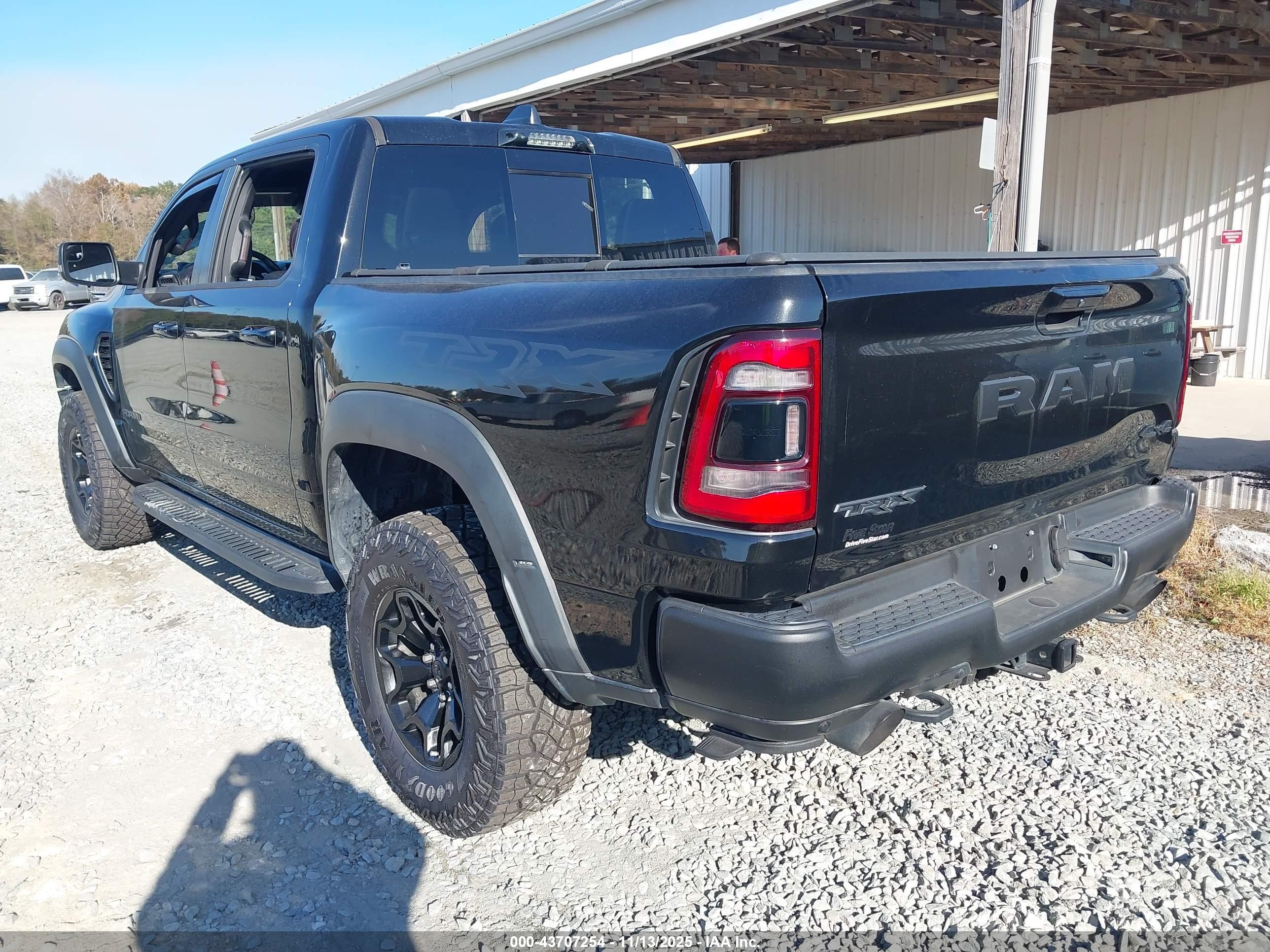 RAM 1500 image 3