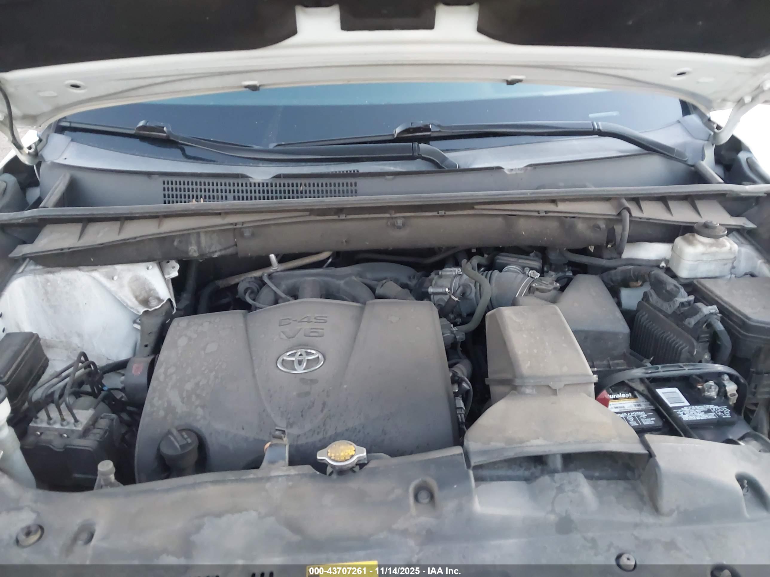 TOYOTA HIGHLANDER image 10