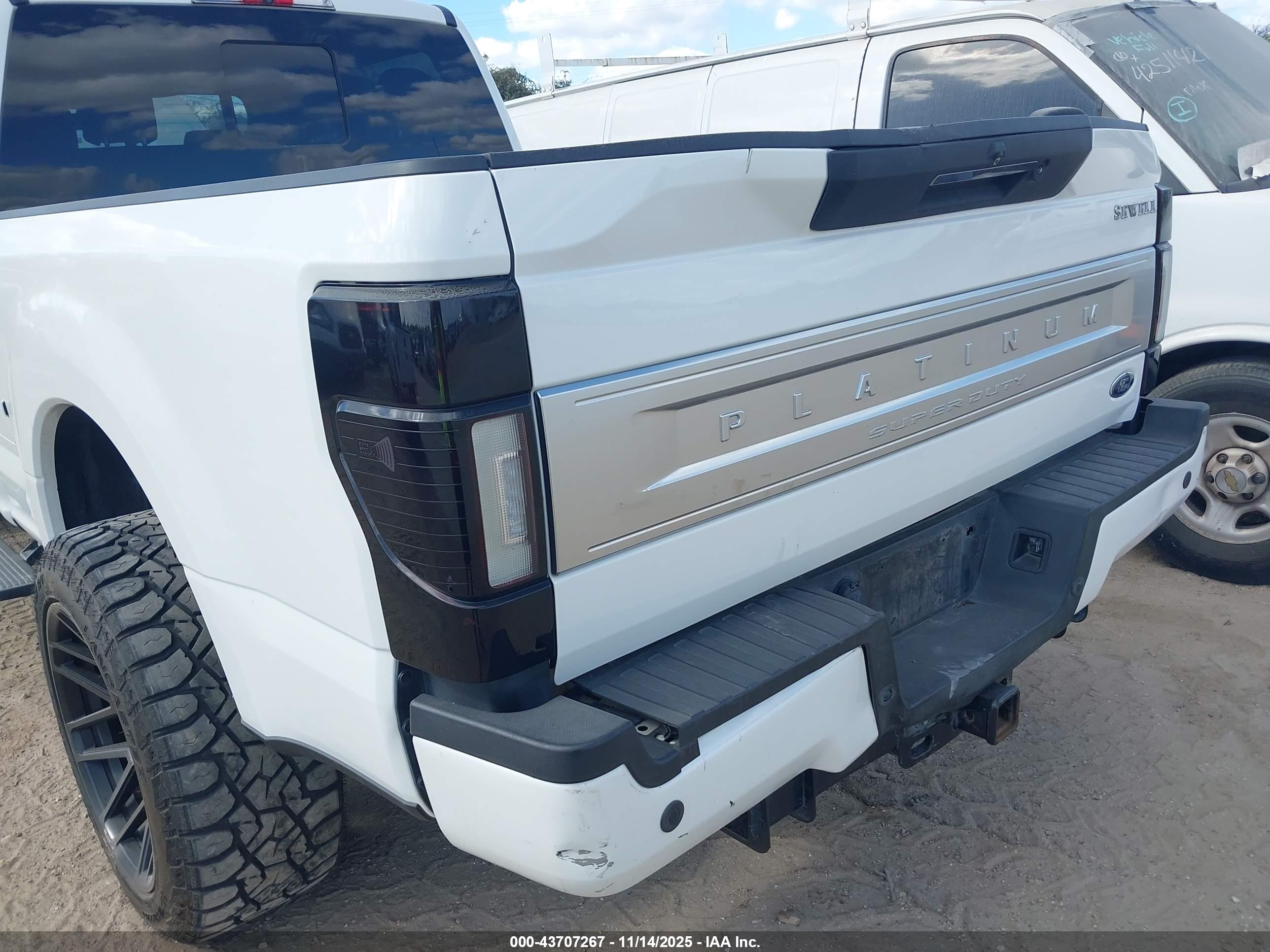 FORD F-250 image 6