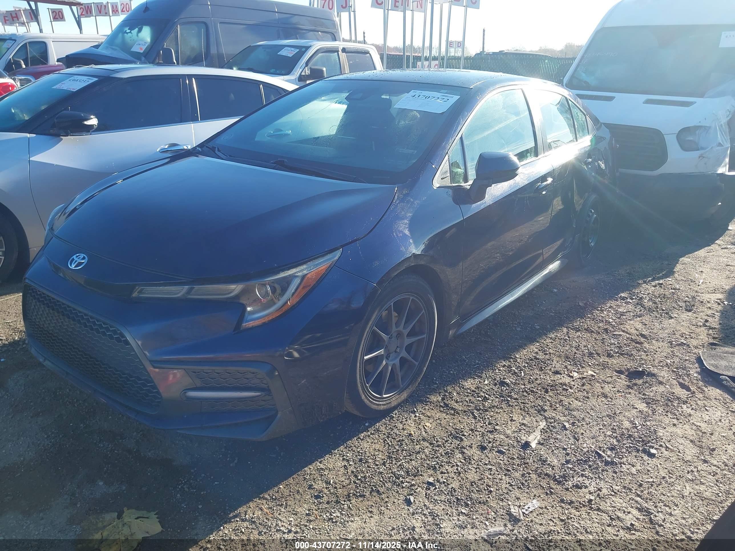 TOYOTA COROLLA image 2