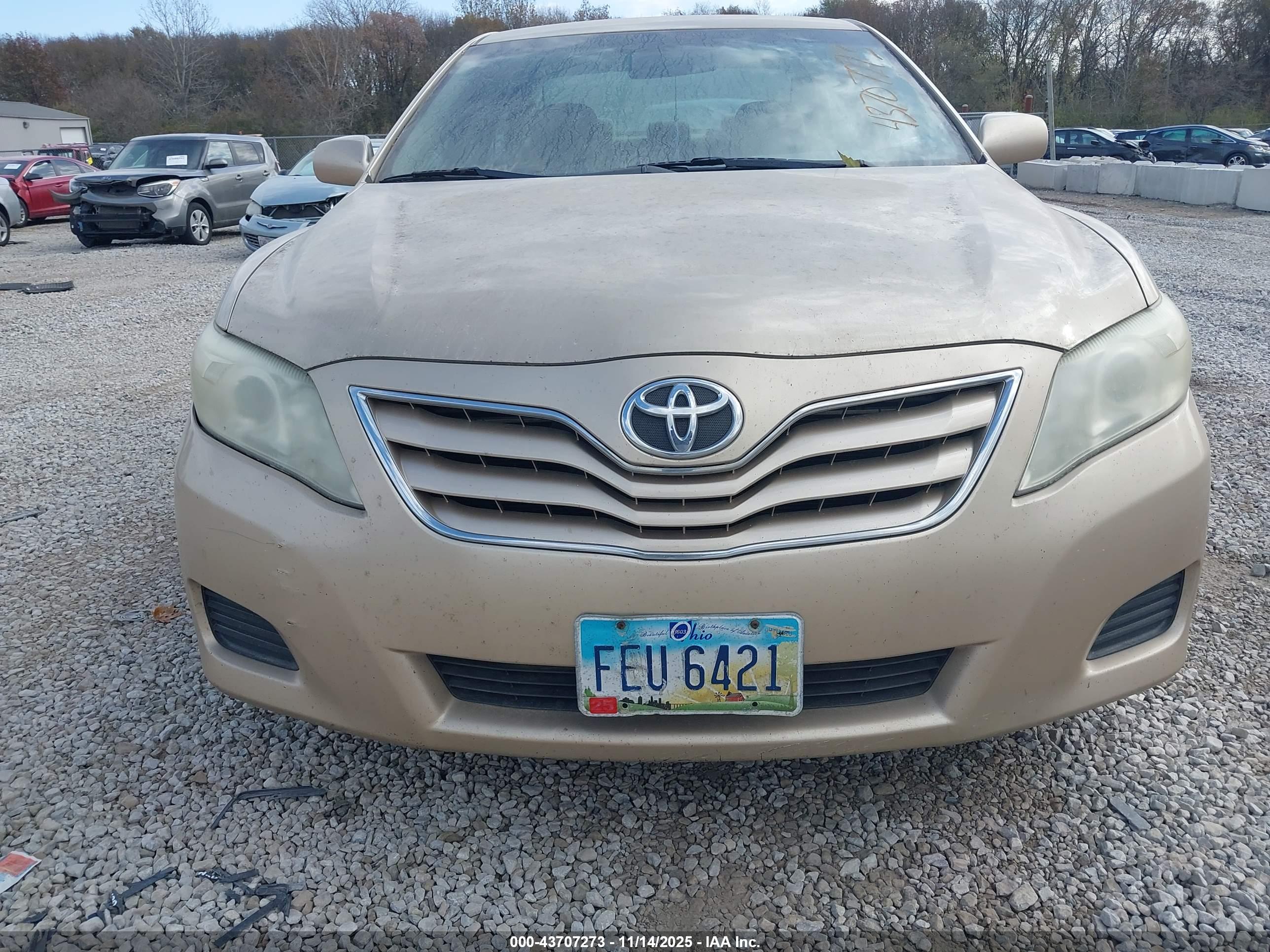 TOYOTA CAMRY image 6