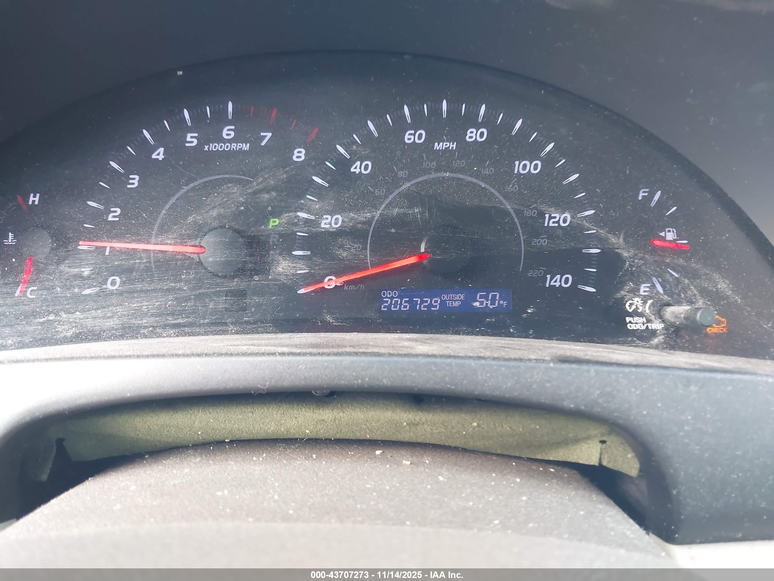 TOYOTA CAMRY image 7