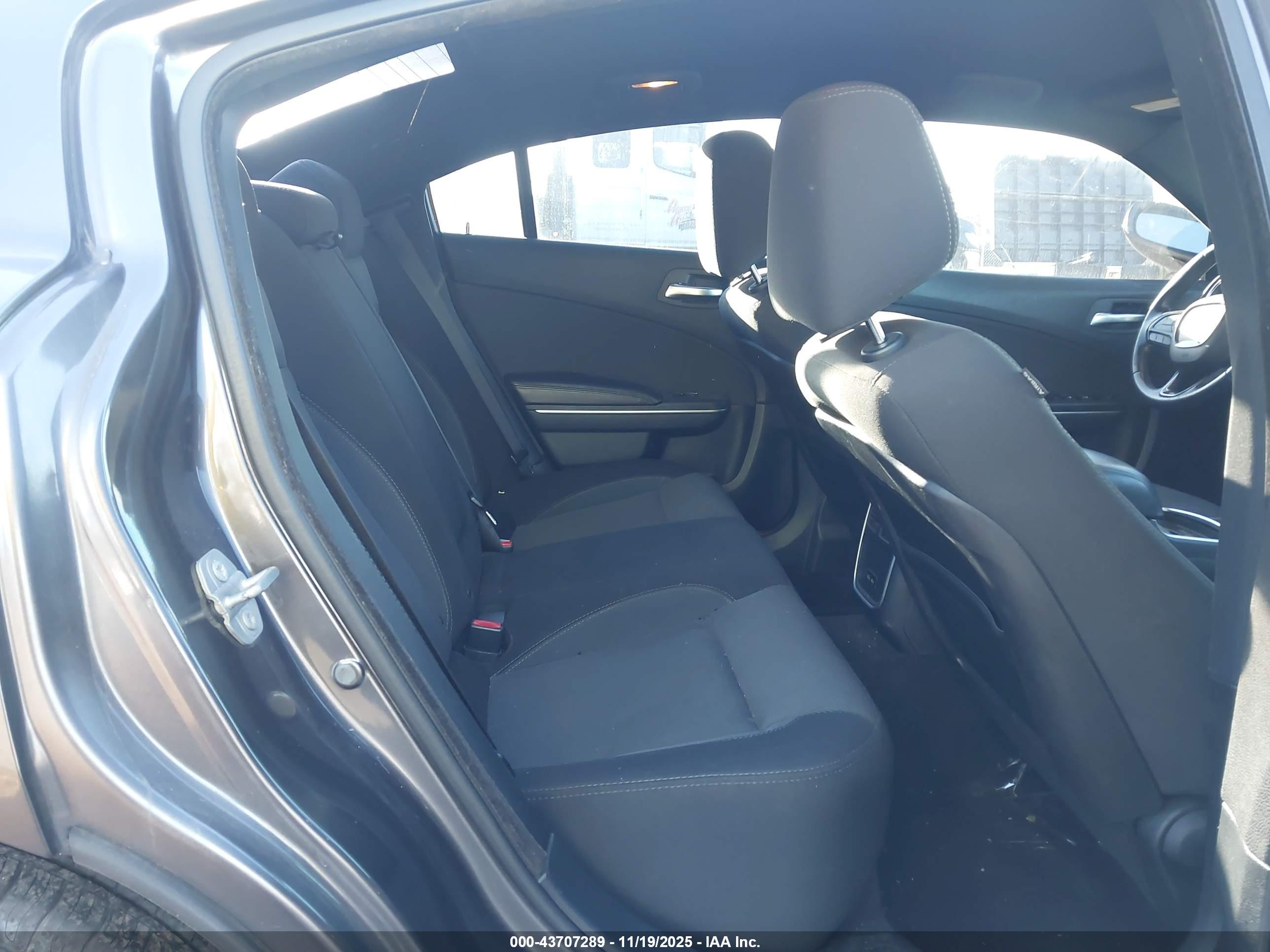 DODGE CHARGER image 8