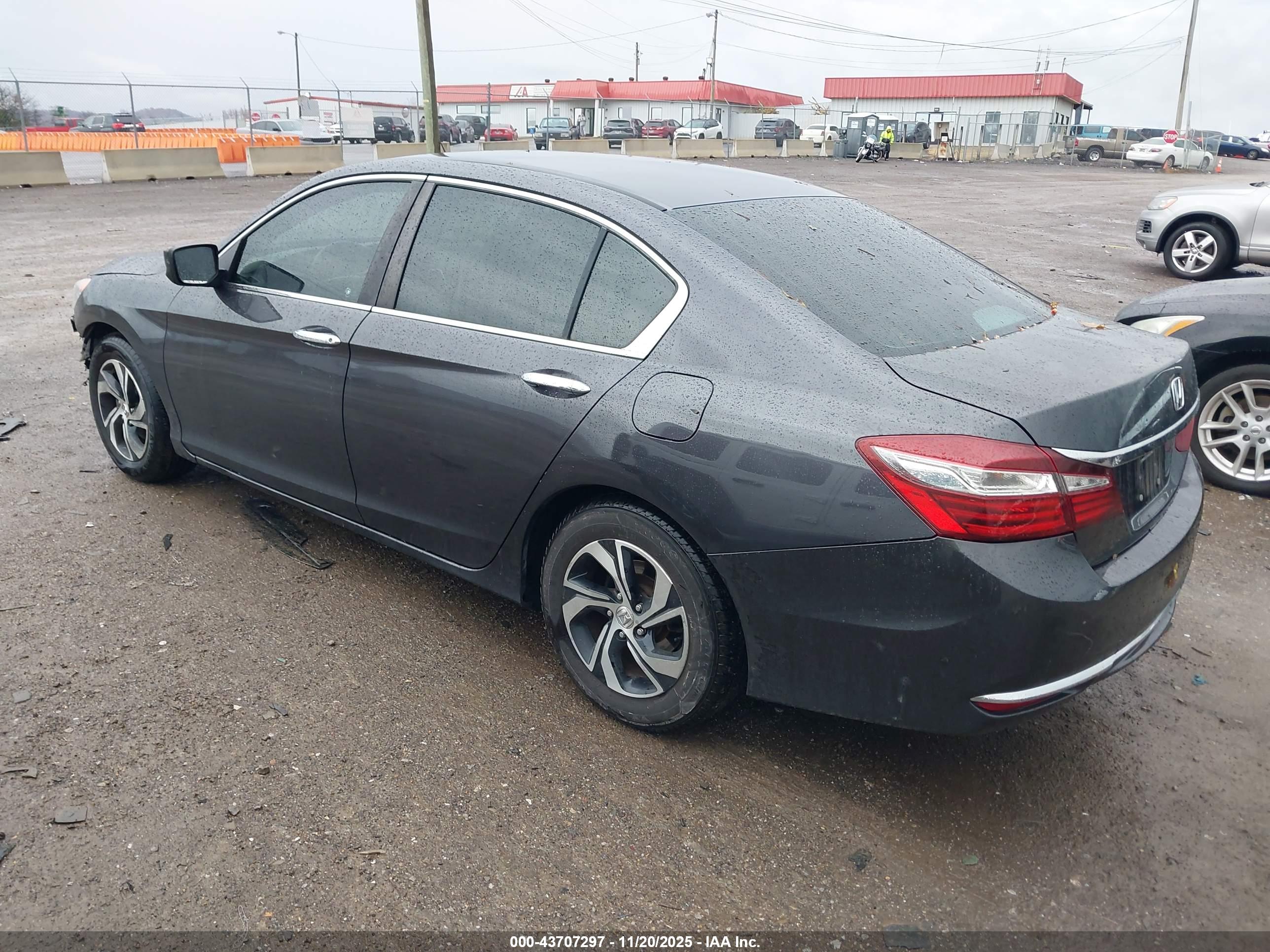 HONDA ACCORD image 3