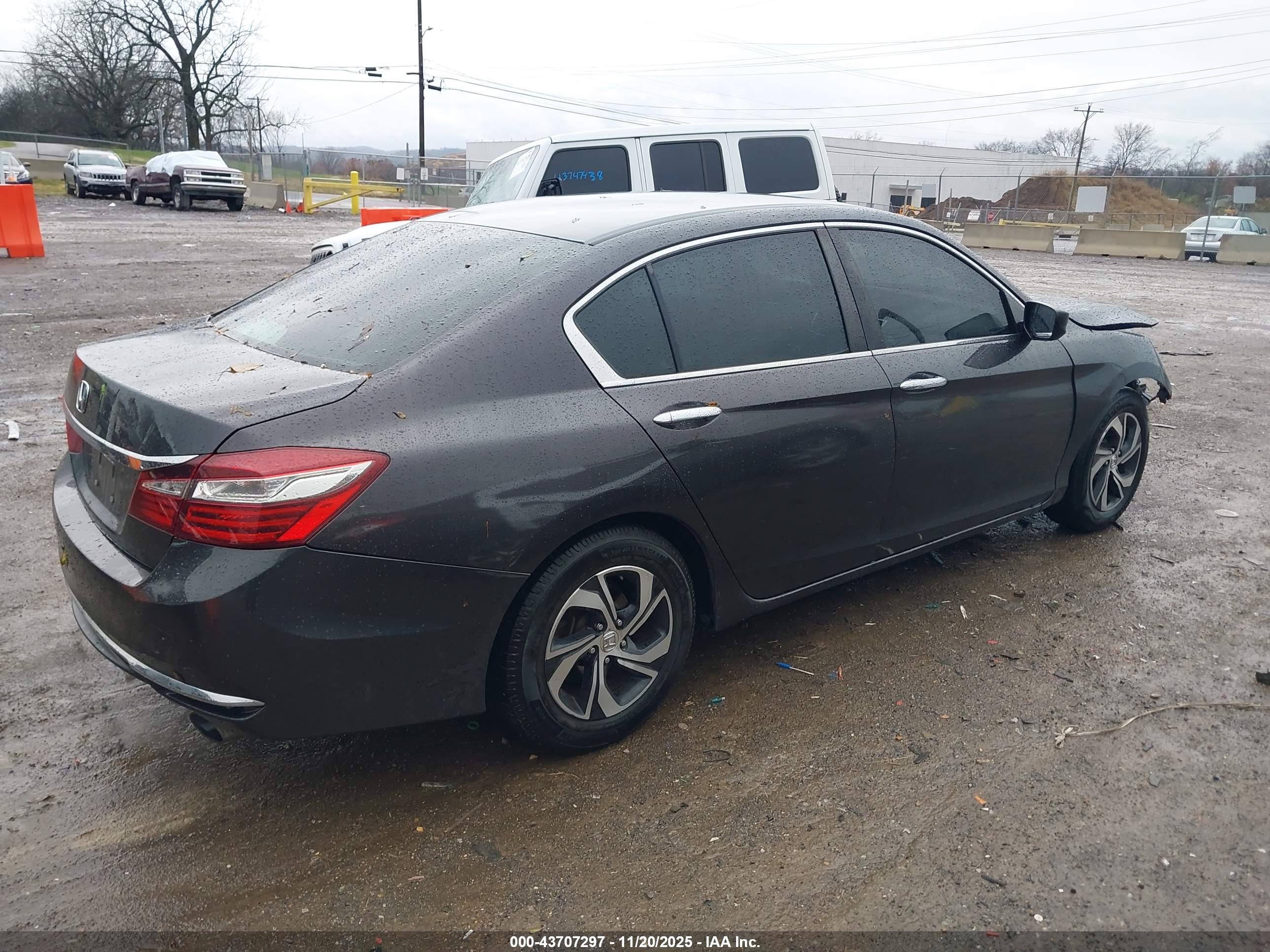 HONDA ACCORD image 4