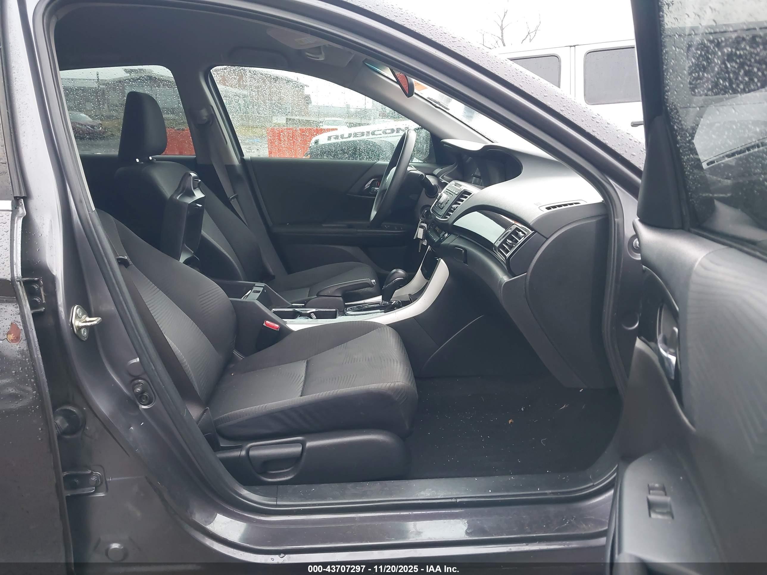 HONDA ACCORD image 5