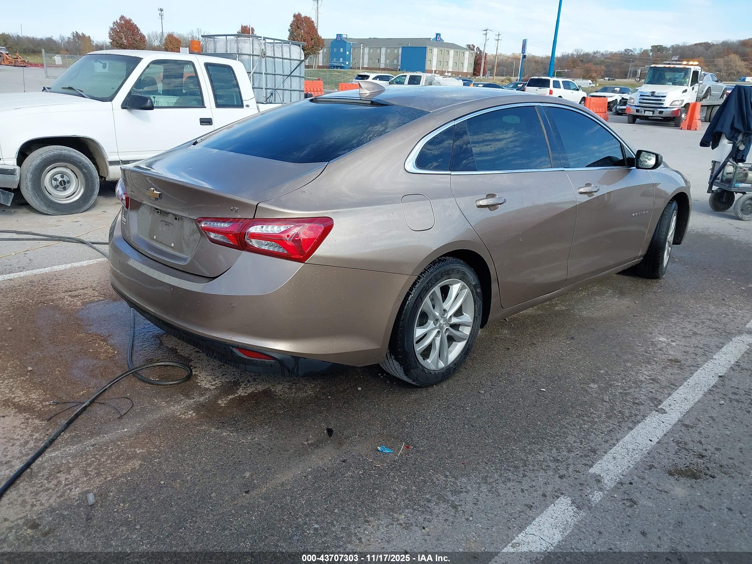 CHEVROLET MALIBU image 4