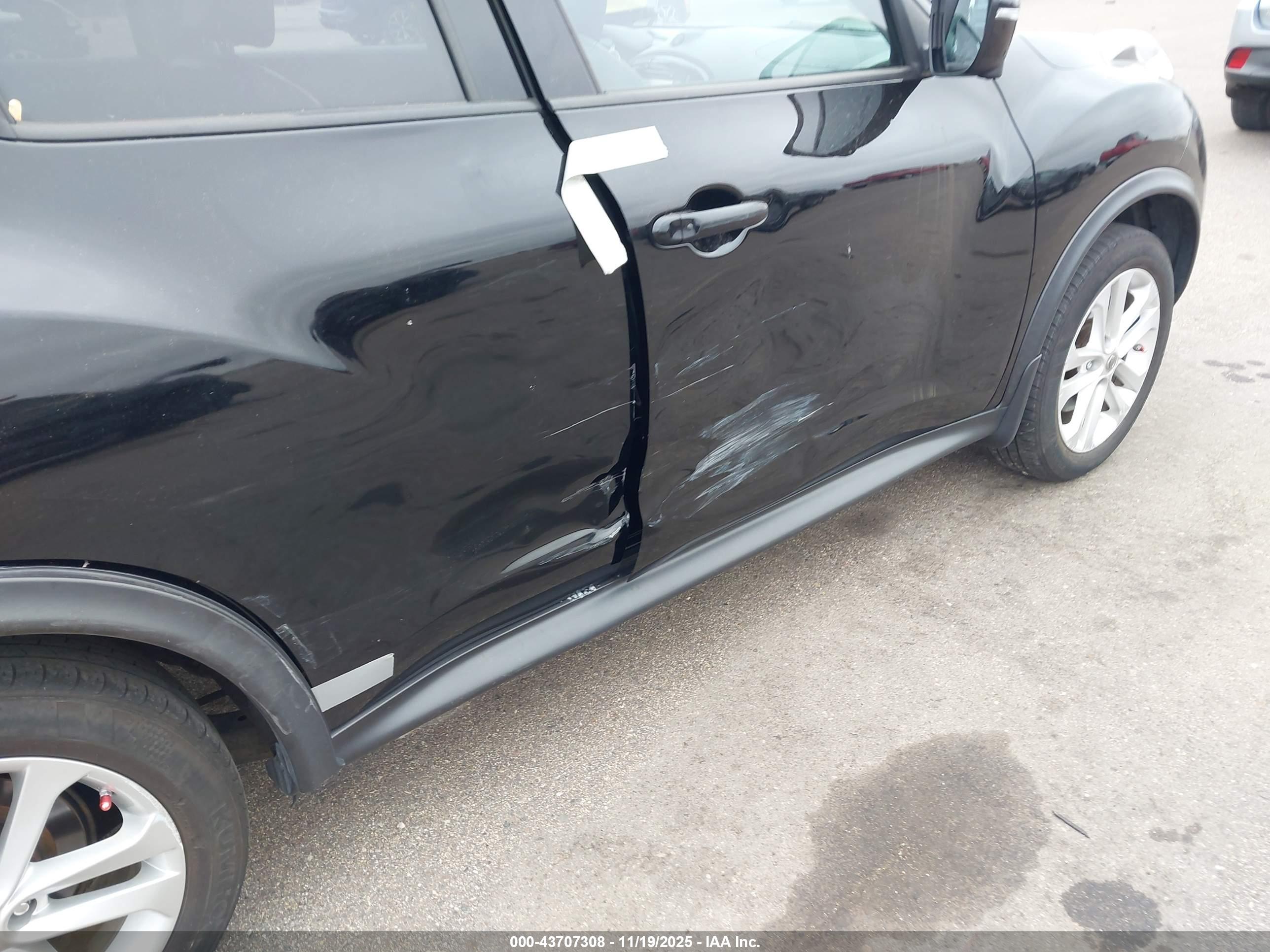 NISSAN JUKE image 6
