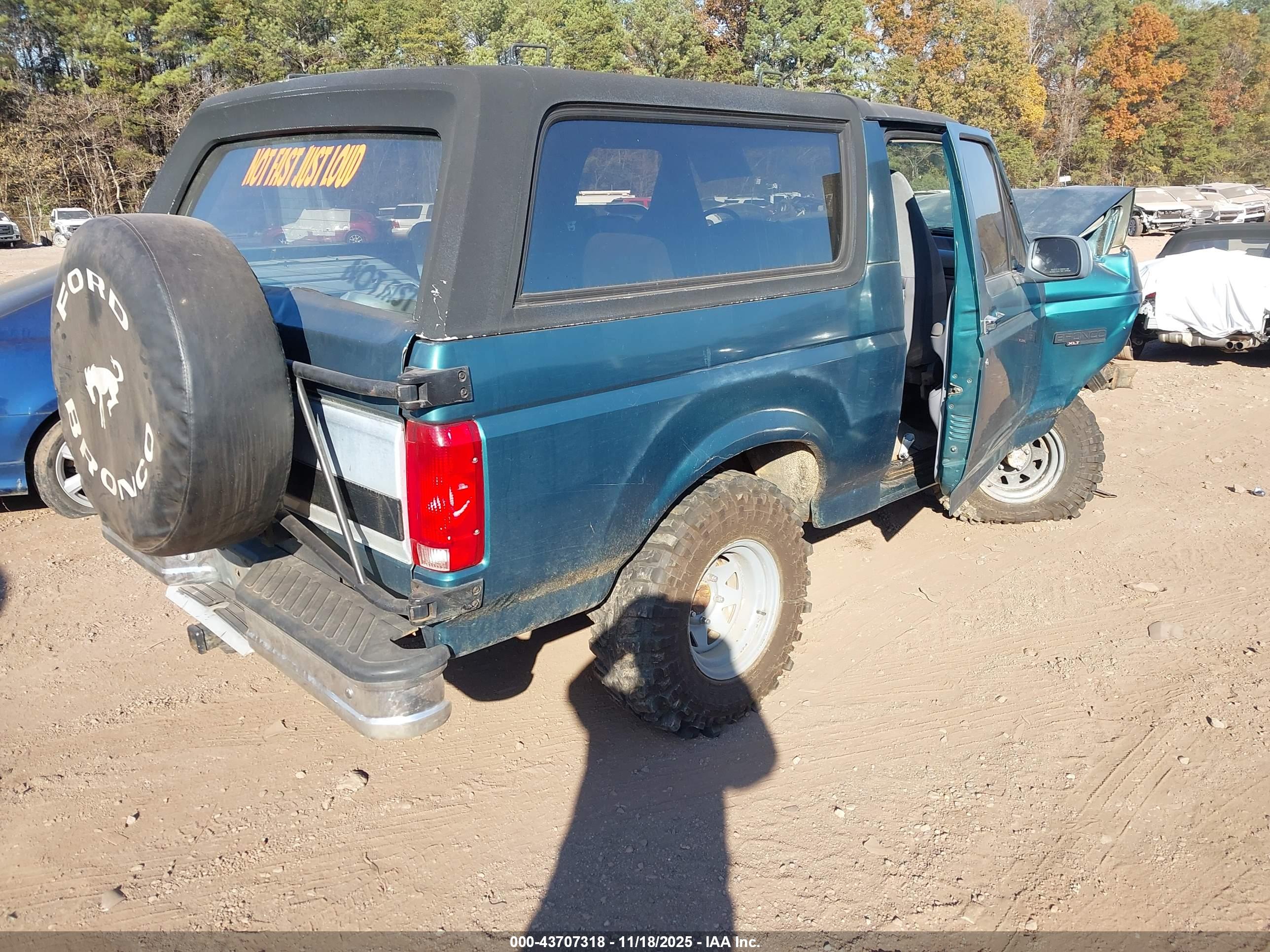 FORD BRONCO image 4