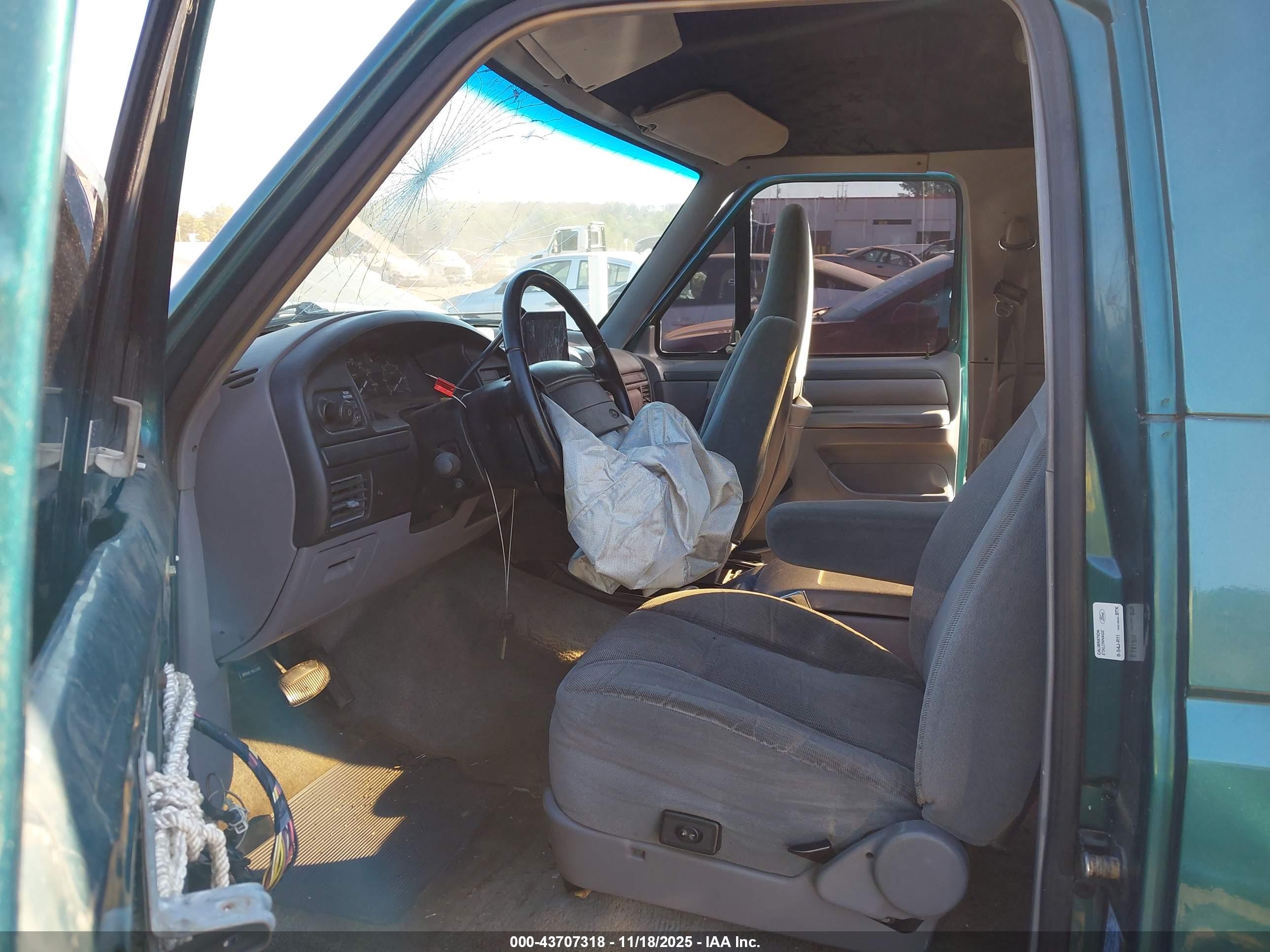 FORD BRONCO image 5