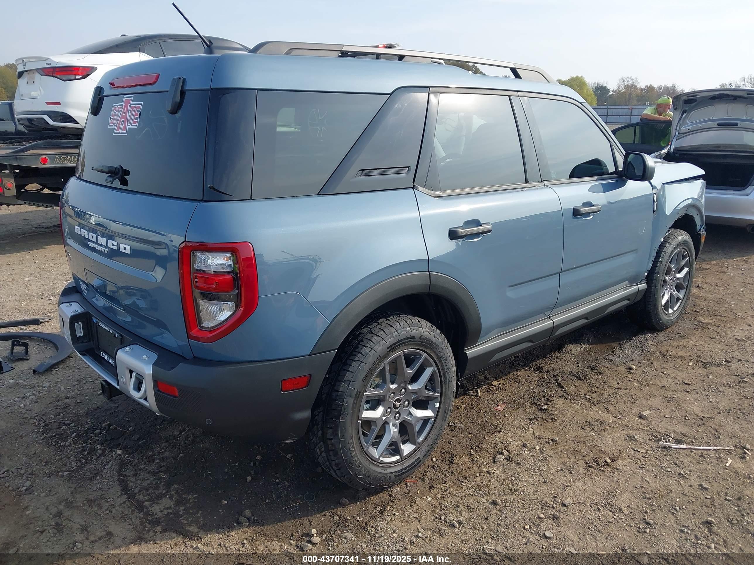 FORD BRONCO image 4