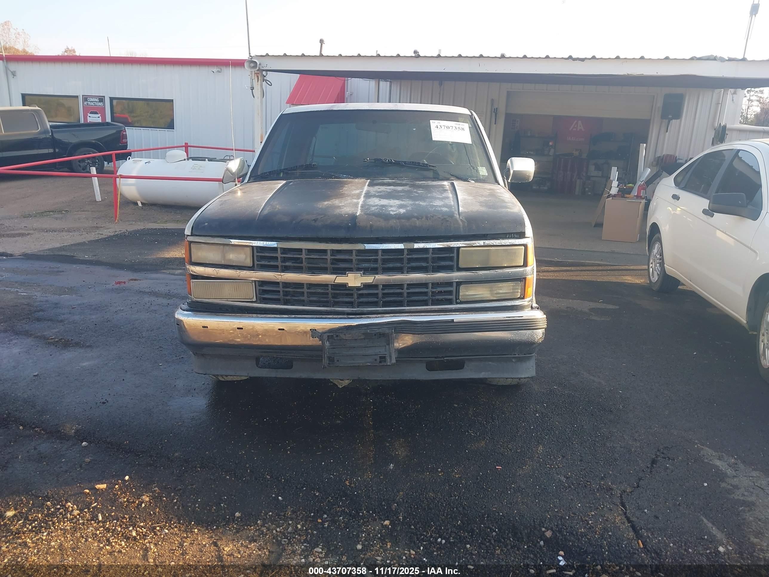 GMC SIERRA image 6