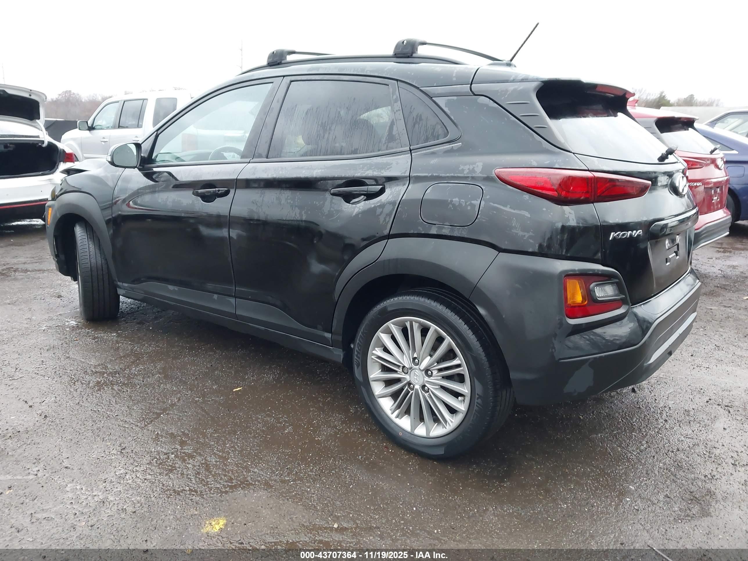 HYUNDAI KONA image 3