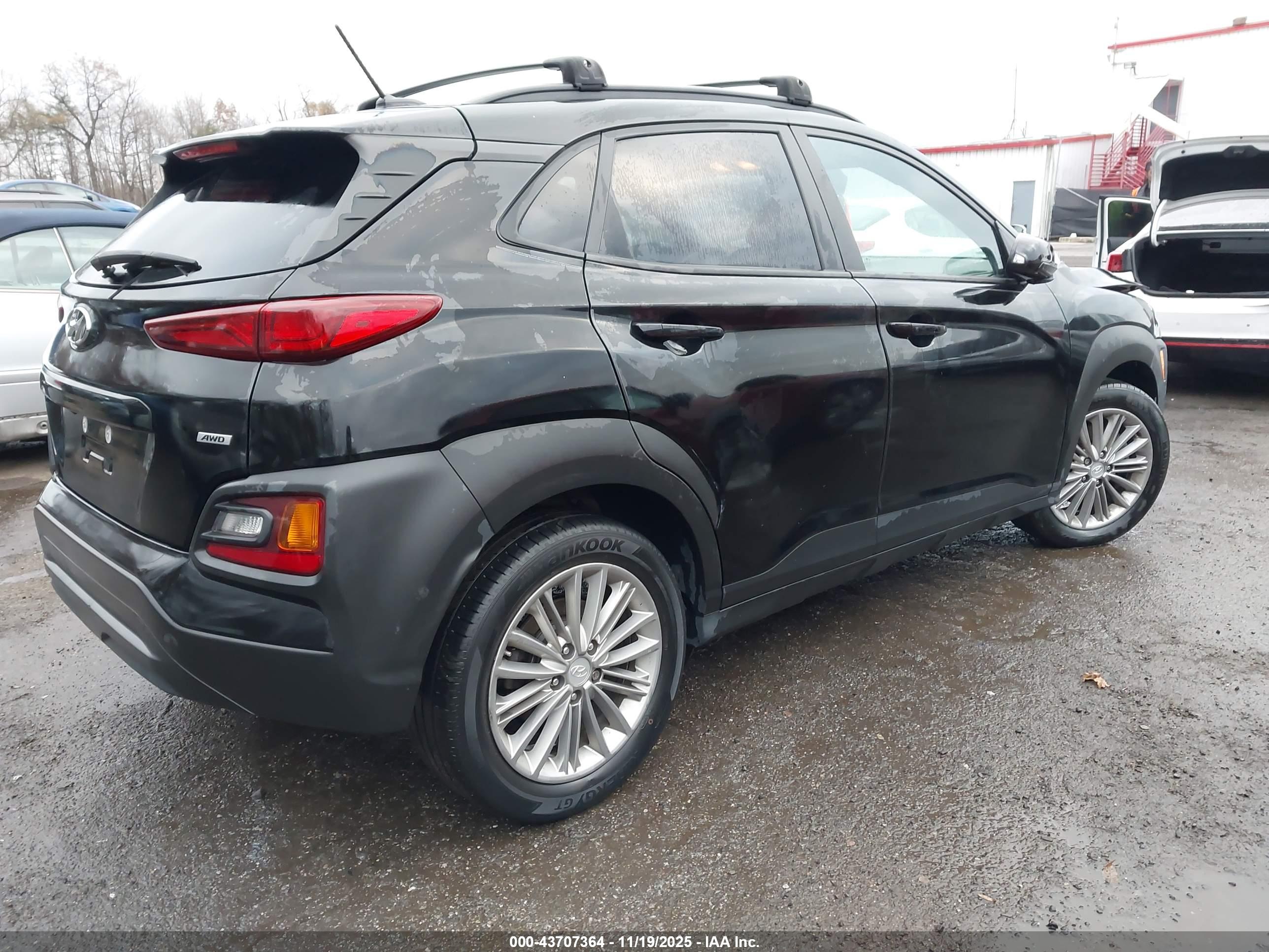 HYUNDAI KONA image 4