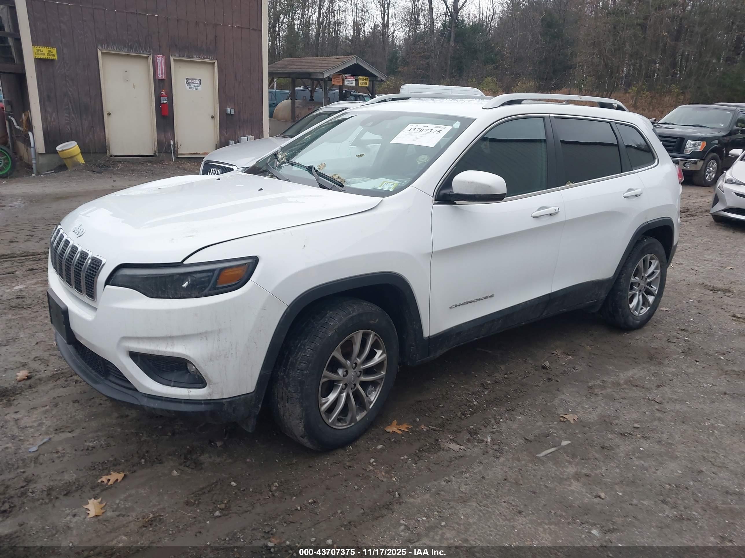 JEEP CHEROKEE image 2