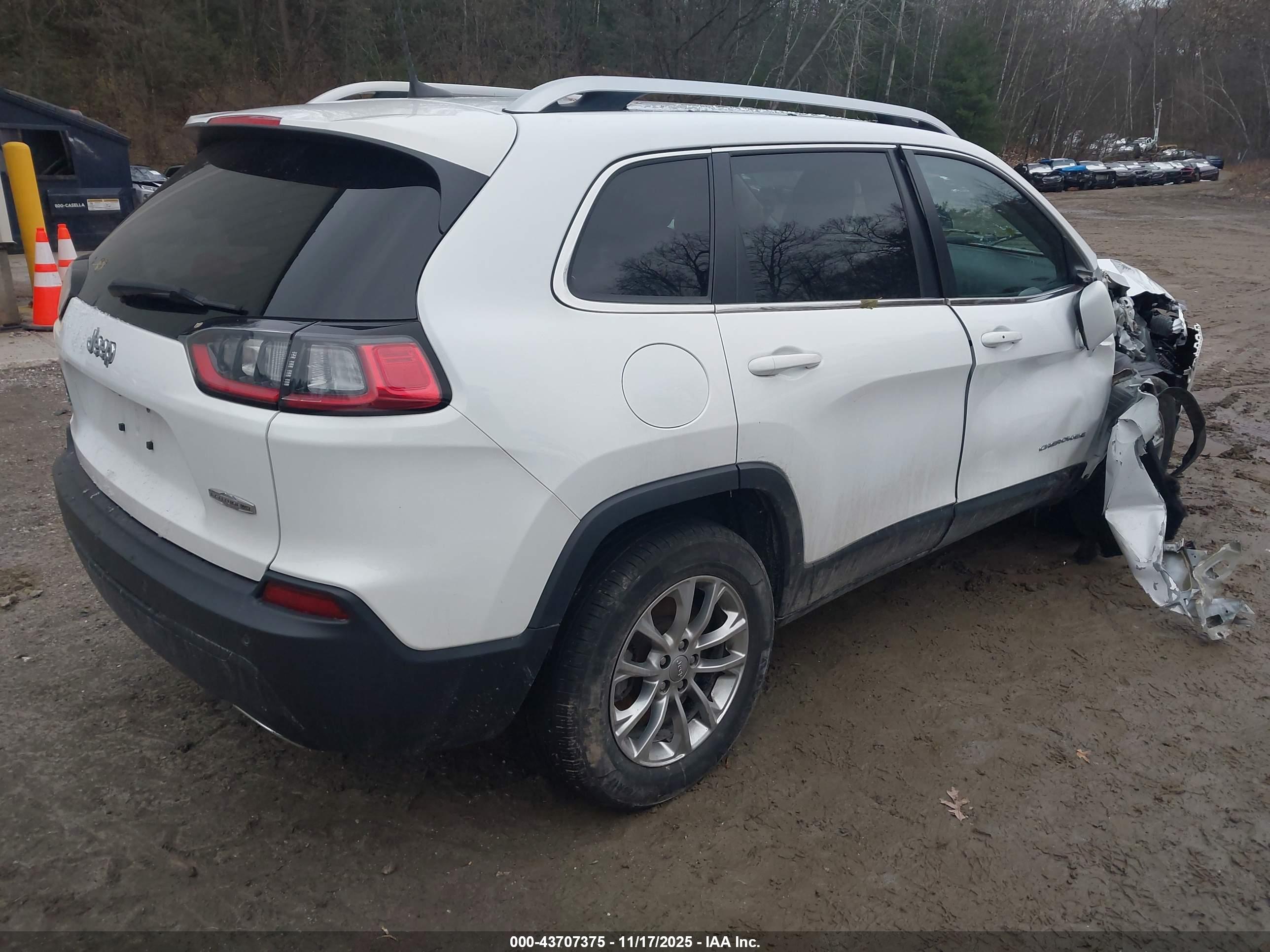 JEEP CHEROKEE image 4