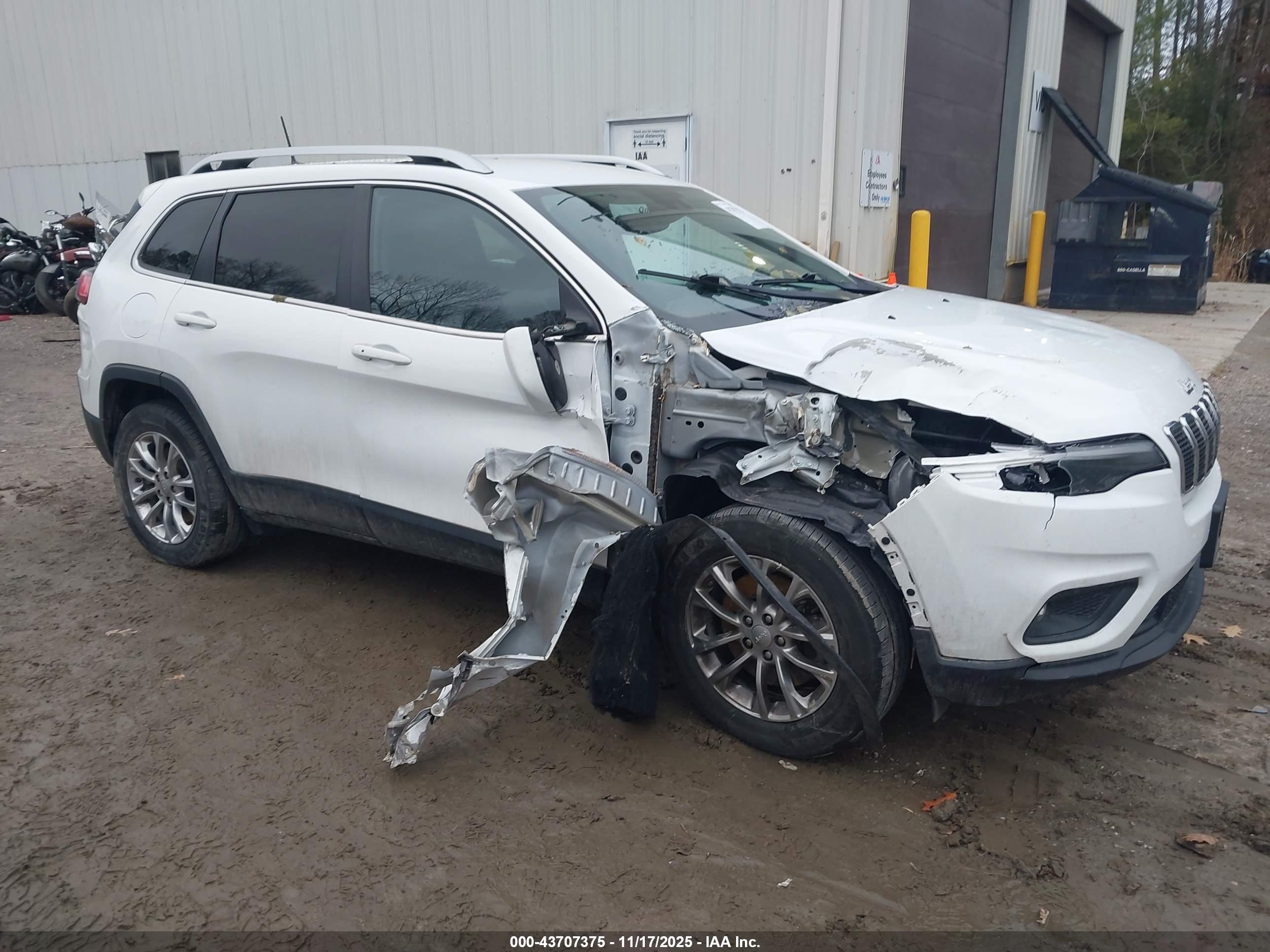 JEEP CHEROKEE image 6