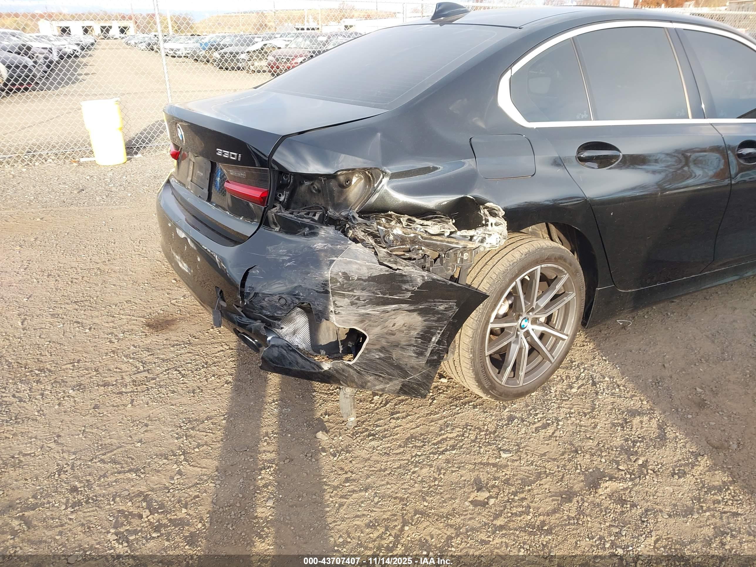 BMW 330I image 6