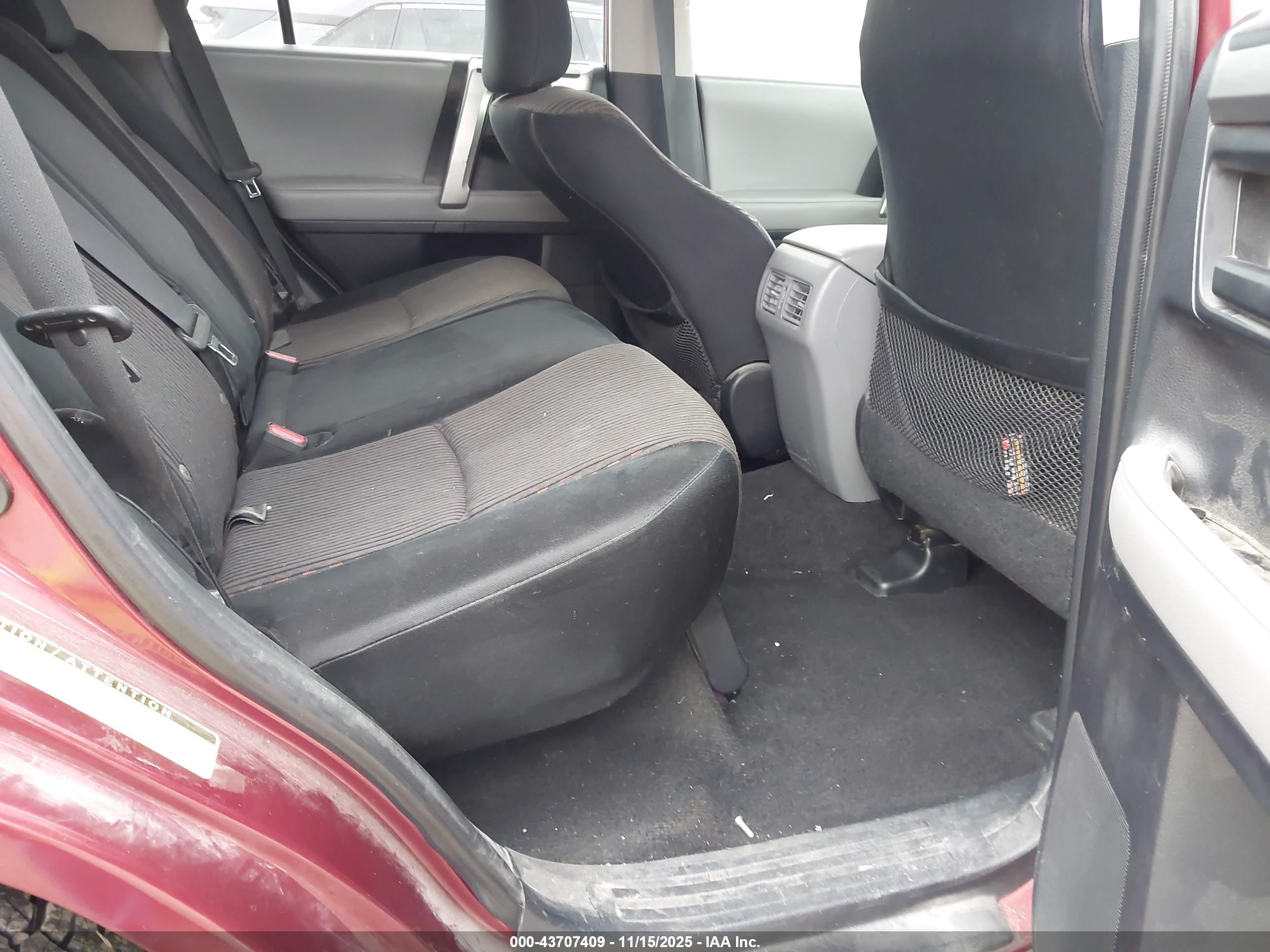 TOYOTA 4RUNNER image 8