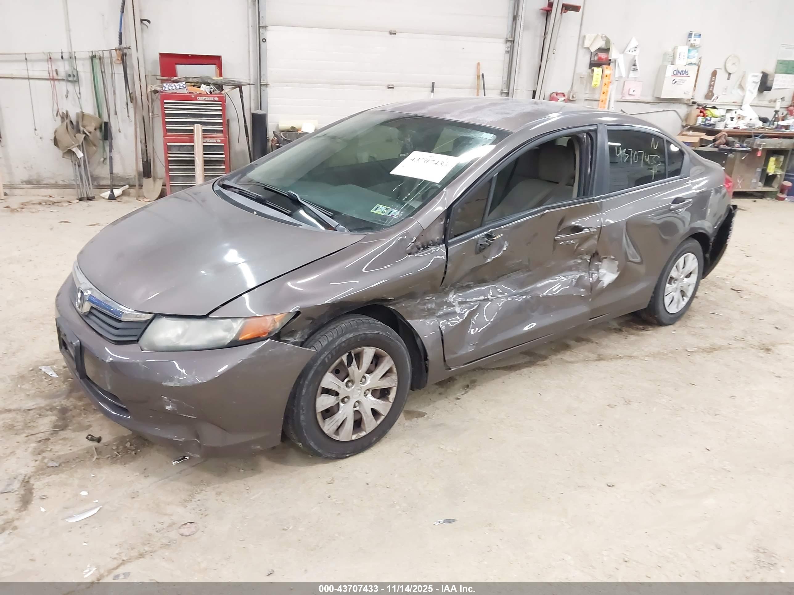 HONDA CIVIC image 2