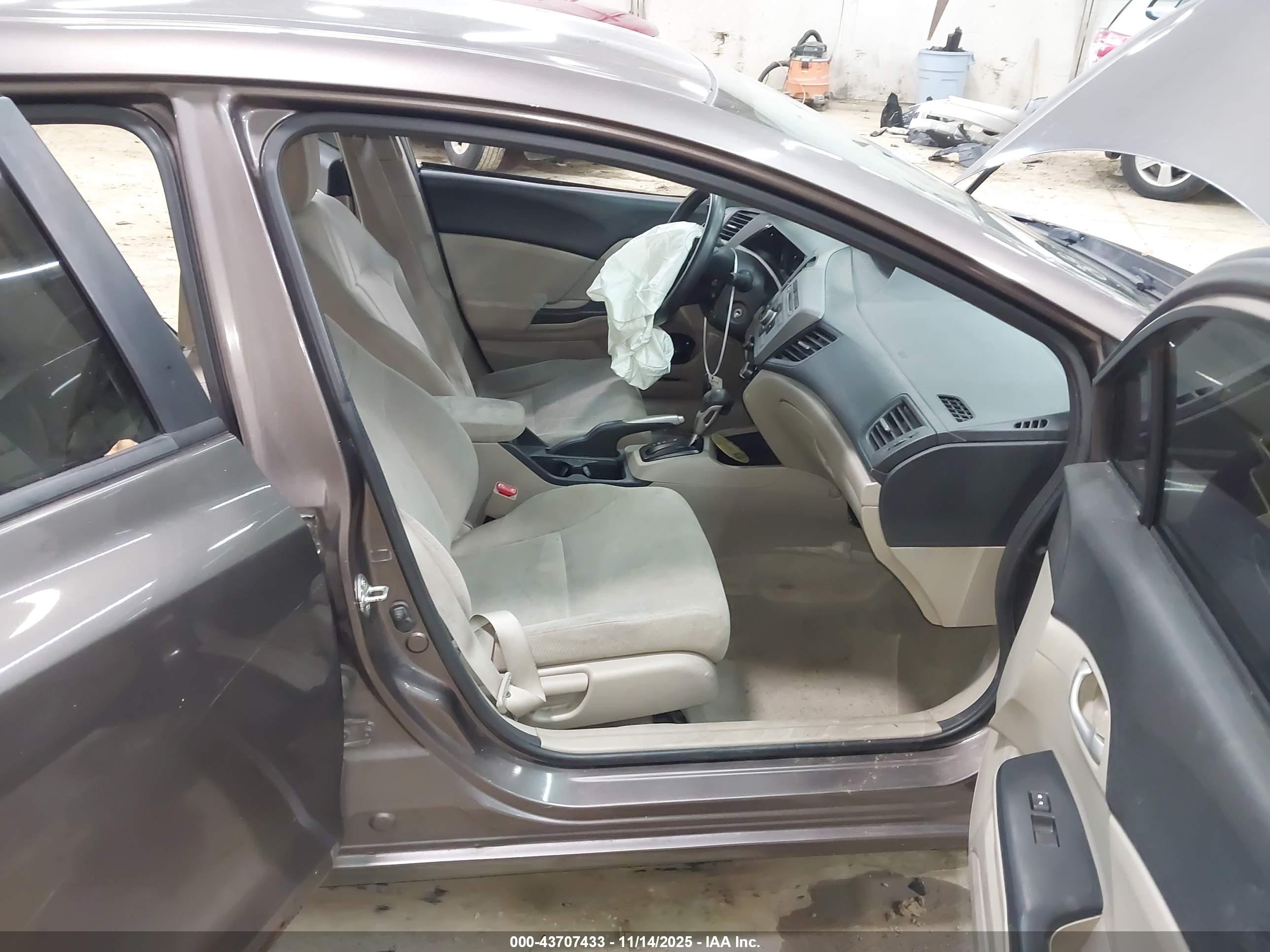 HONDA CIVIC image 5