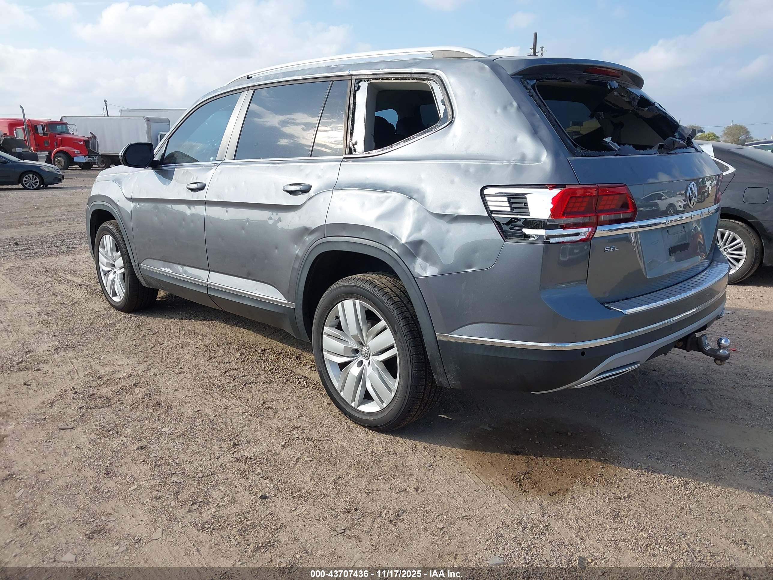 VOLKSWAGEN ATLAS image 3