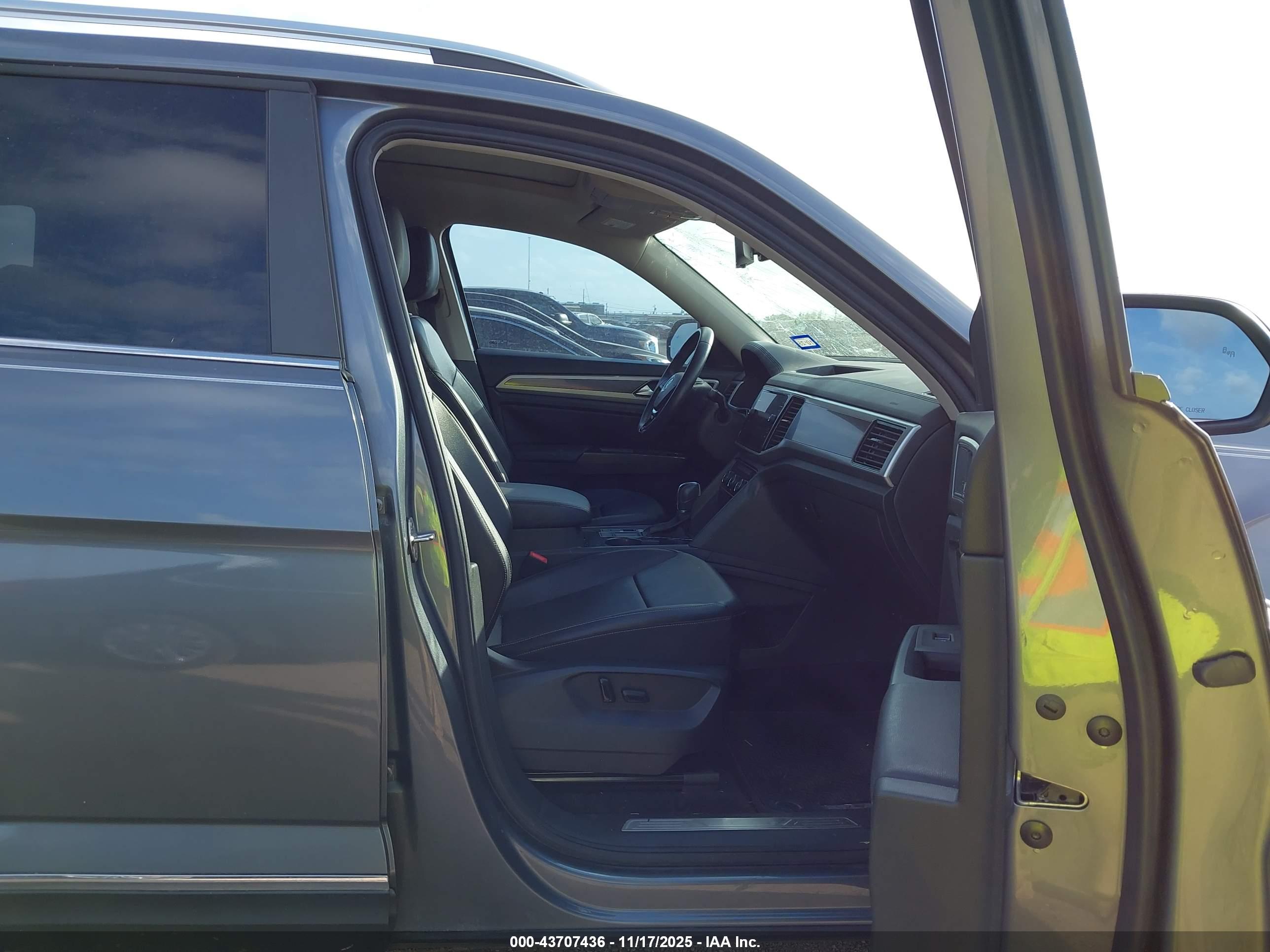 VOLKSWAGEN ATLAS image 5