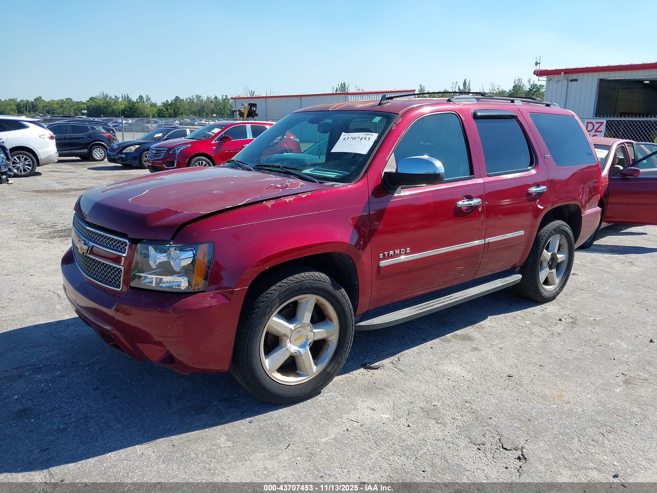 CHEVROLET TAHOE image 2