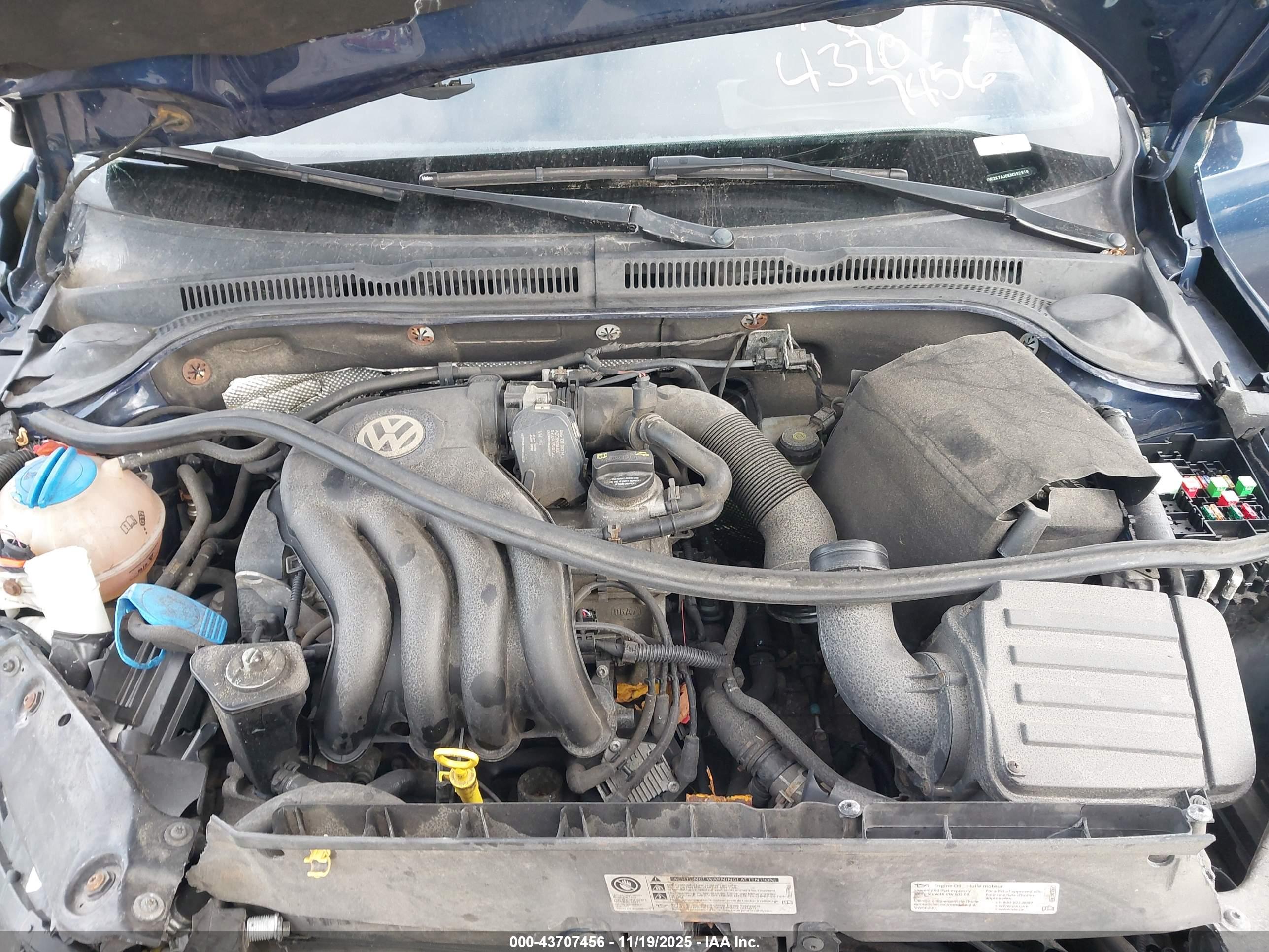 VOLKSWAGEN JETTA image 10