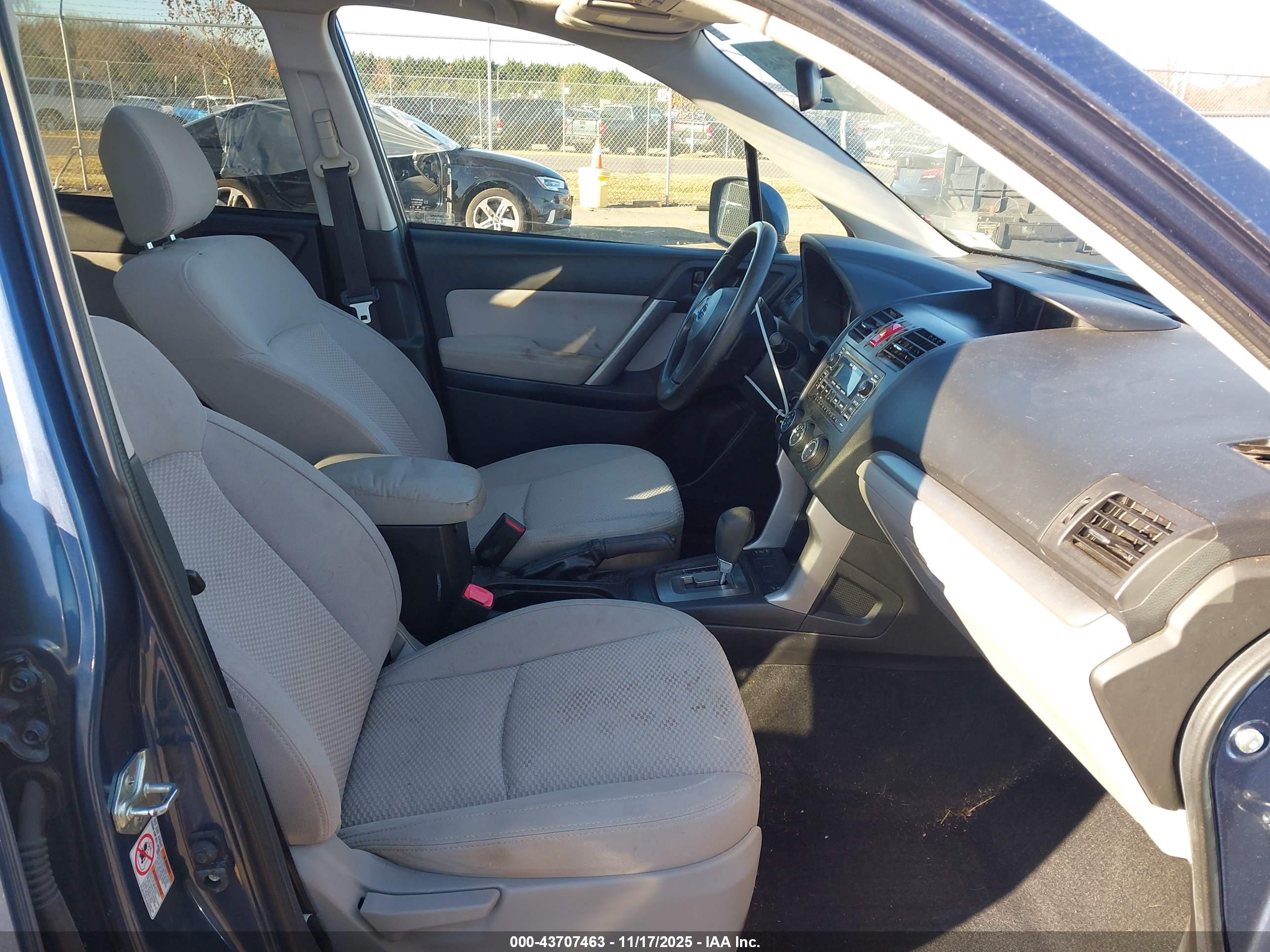SUBARU FORESTER image 5