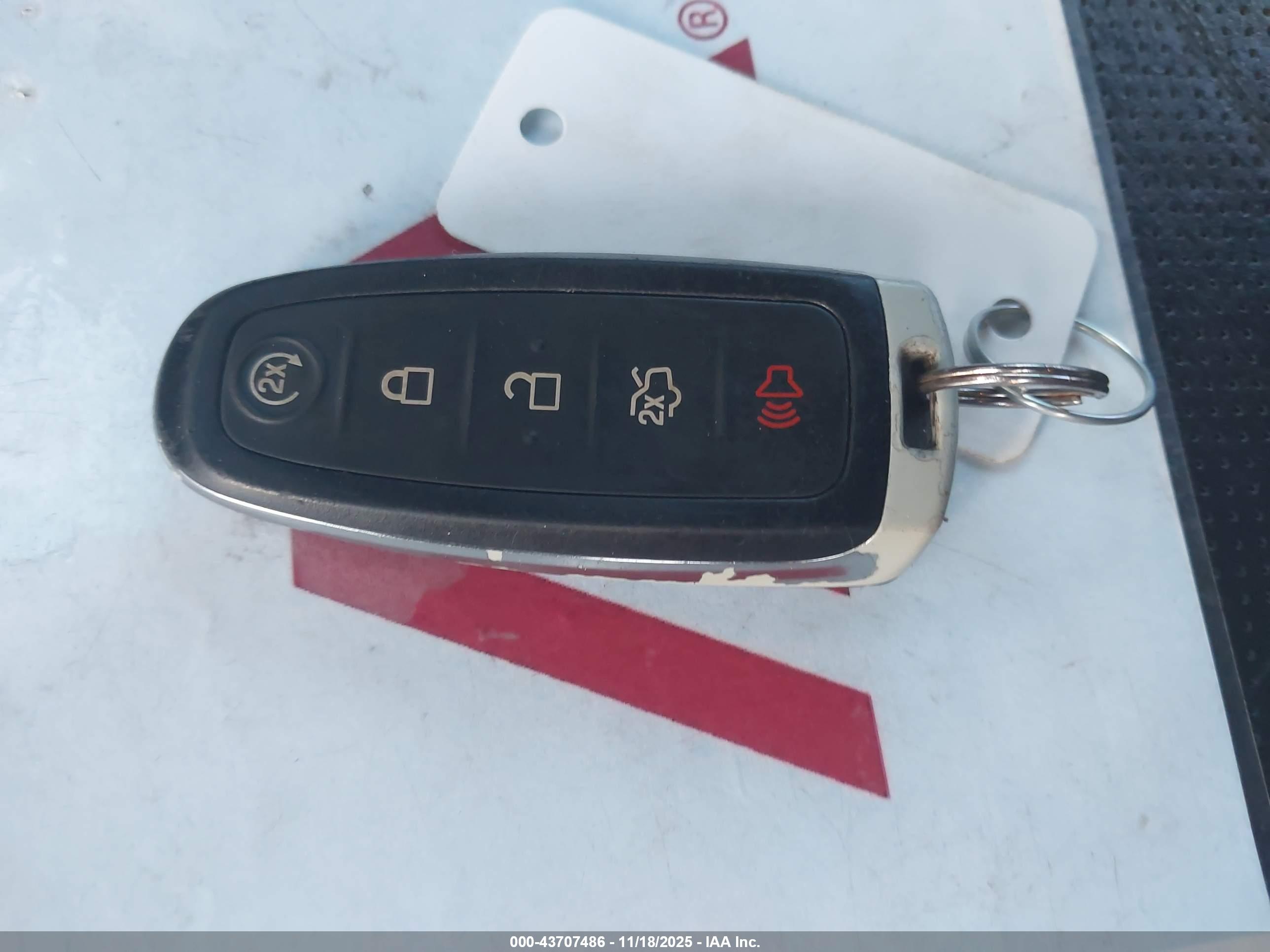 FORD EXPLORER image 11