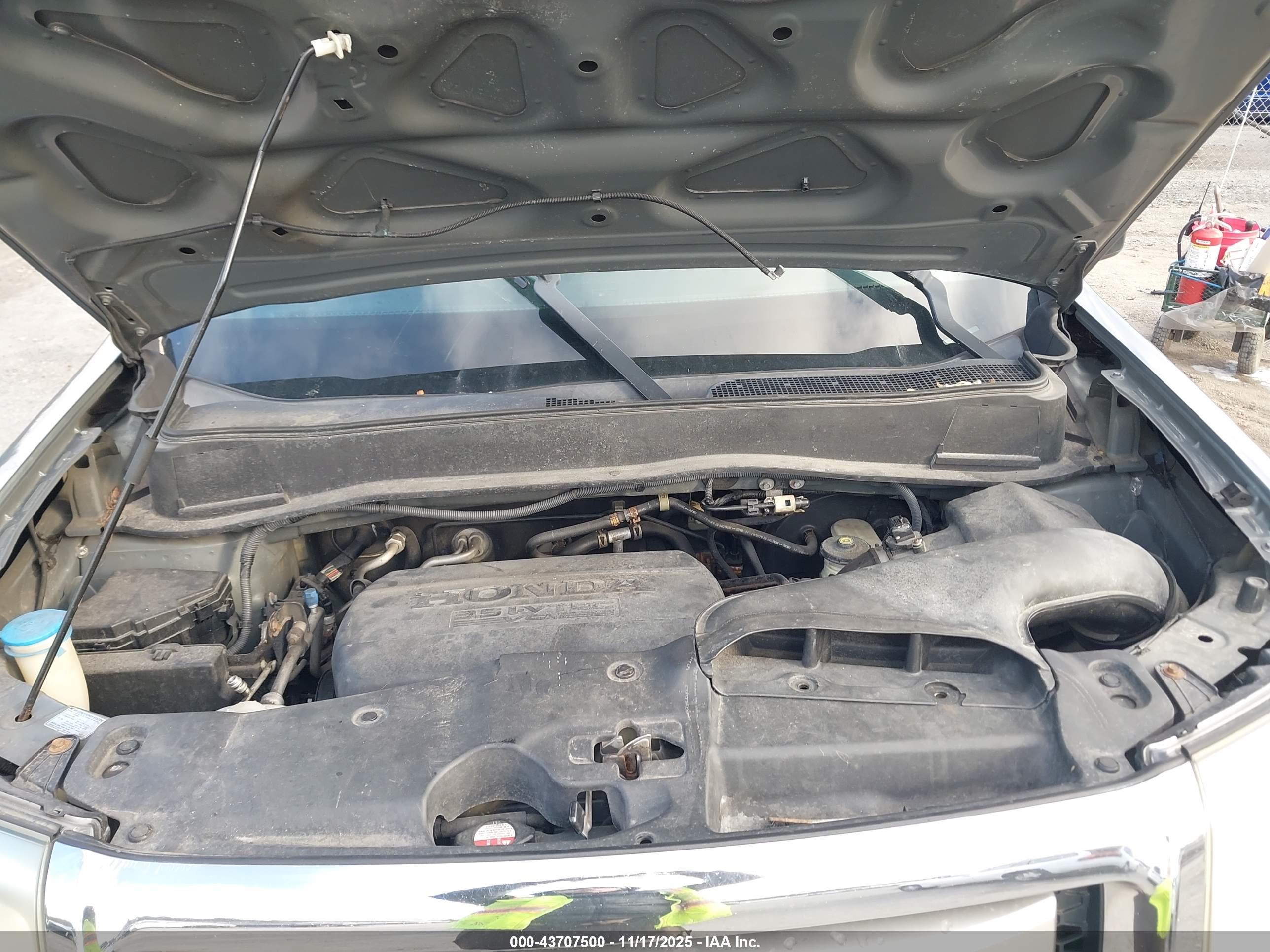 HONDA PILOT image 10