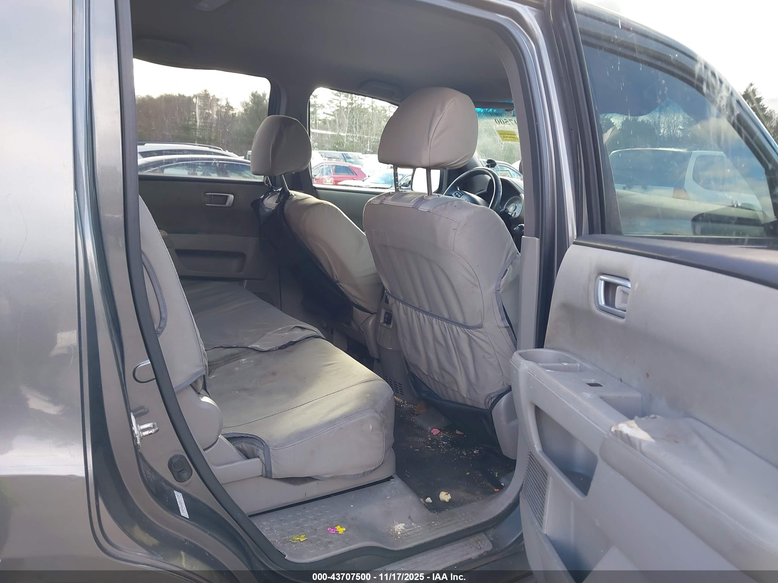 HONDA PILOT image 8