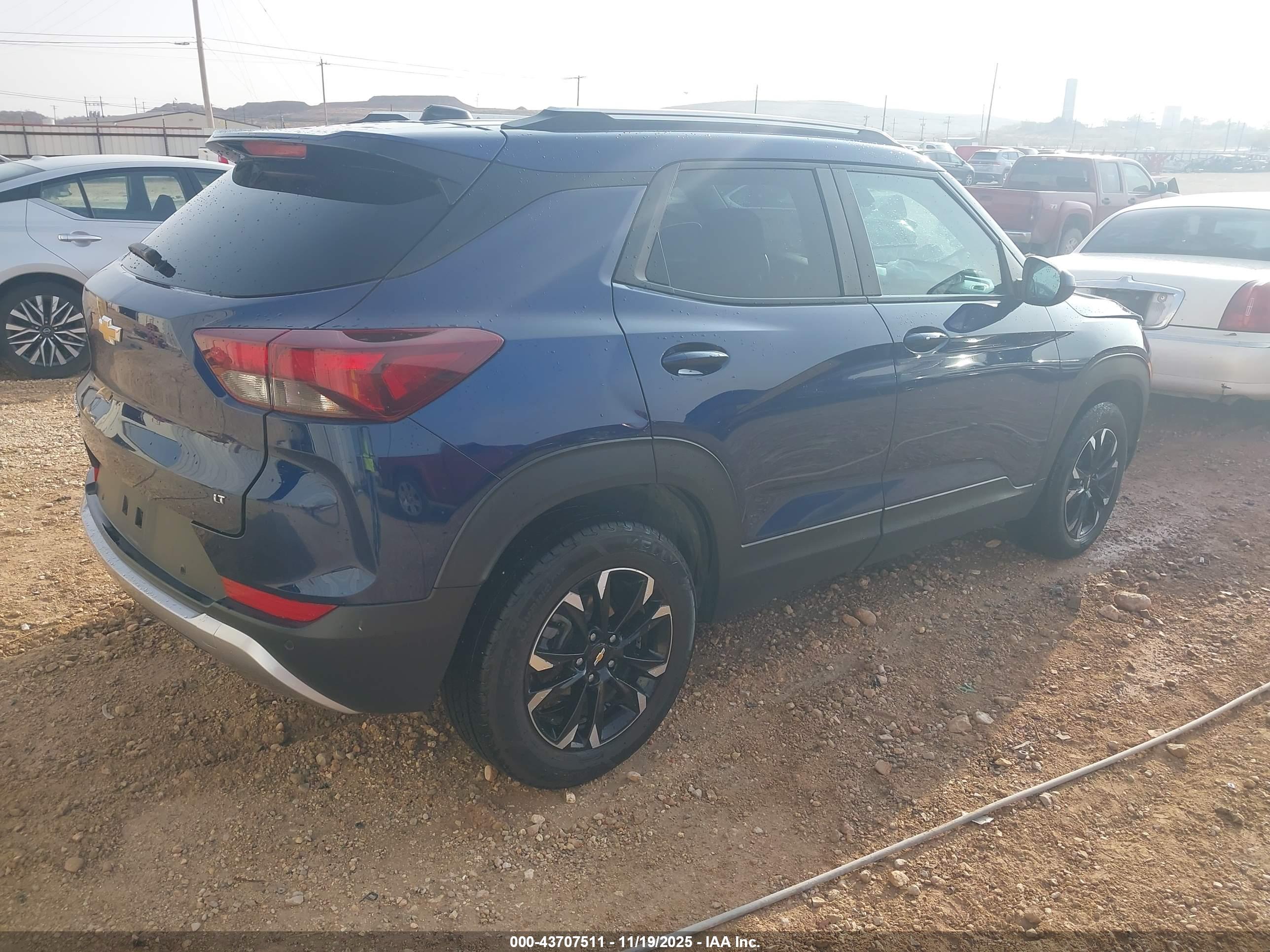 CHEVROLET TRAILBLAZER image 4