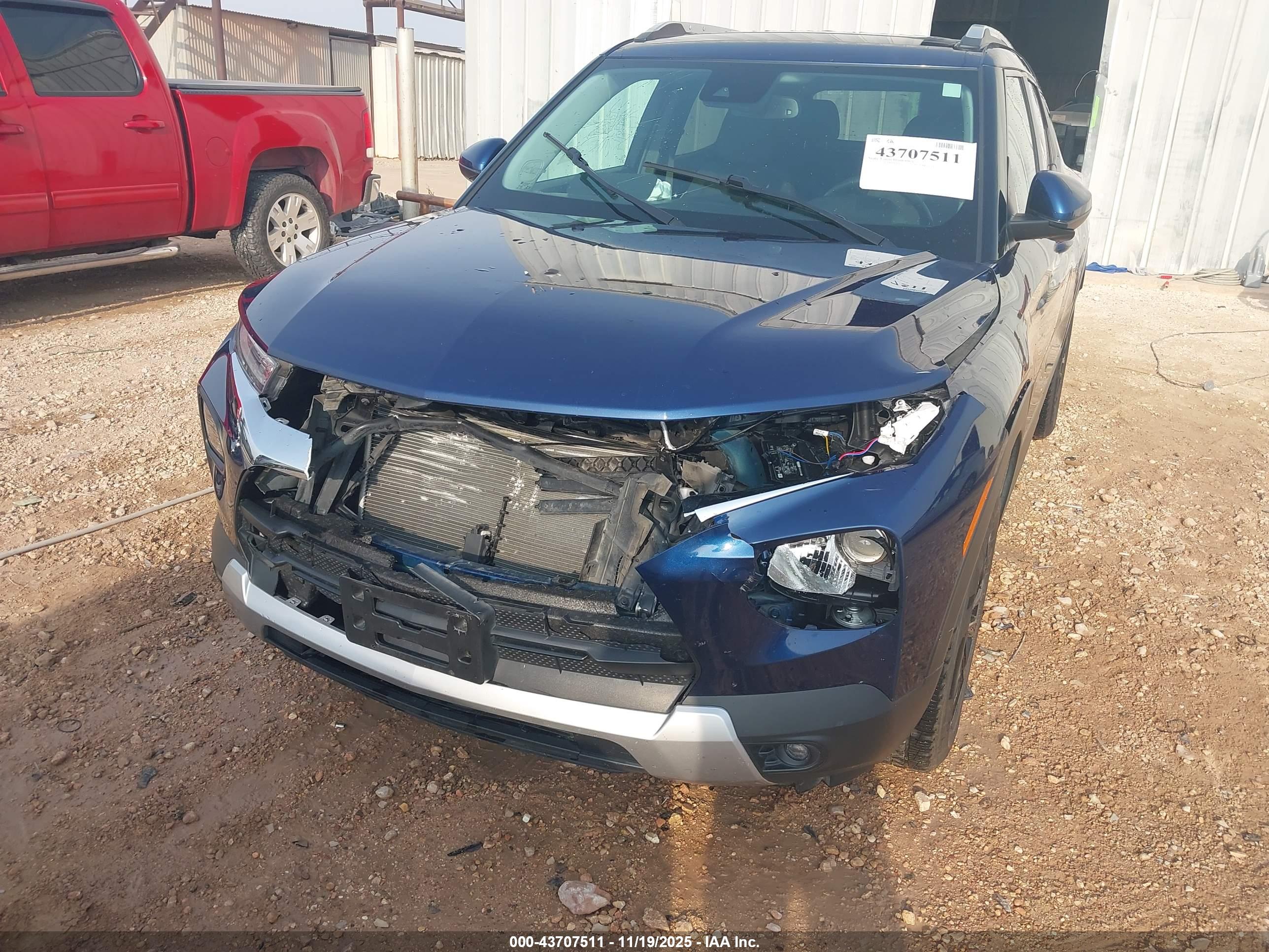 CHEVROLET TRAILBLAZER image 6